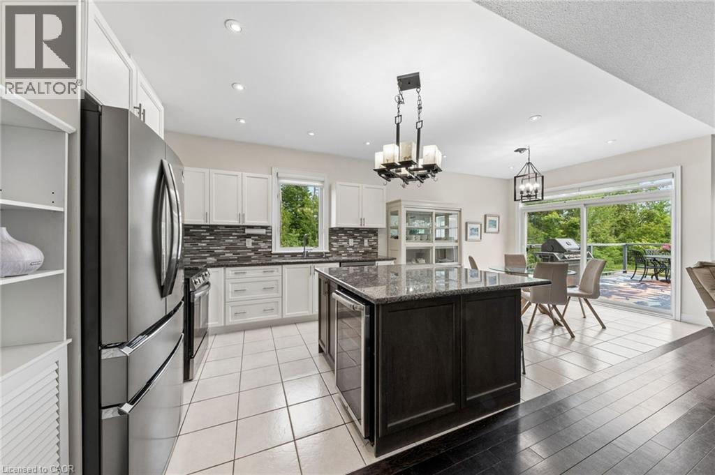 












43 ALLEGRA Drive

,
Wasaga Beach,




Ontario
L9Z0H1

