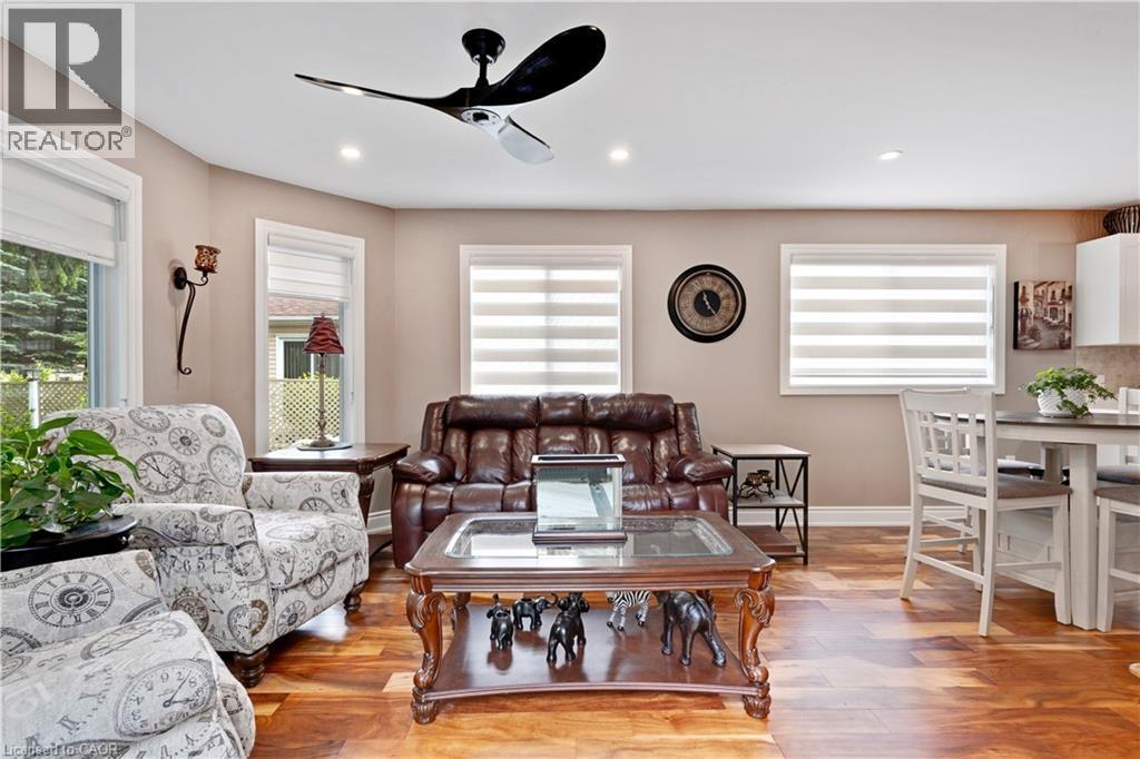 












109 GLENARIFF Drive

,
Freelton,




Ontario
L8B1A5


