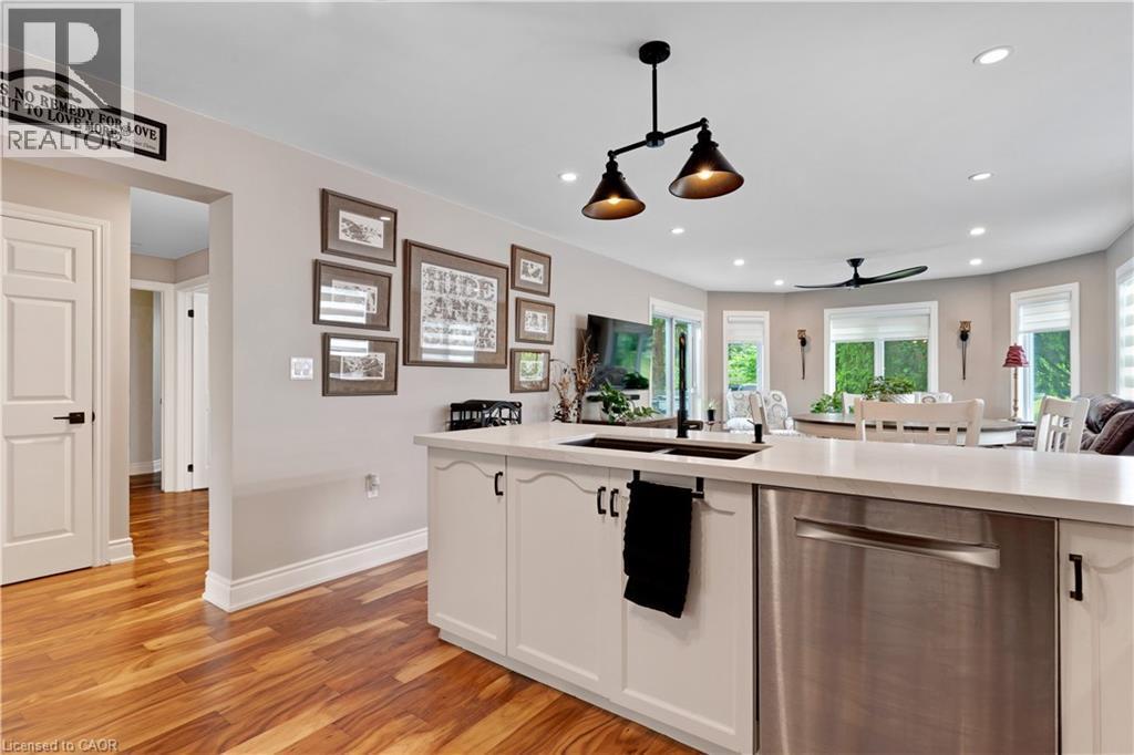 












109 GLENARIFF Drive

,
Freelton,




Ontario
L8B1A5

