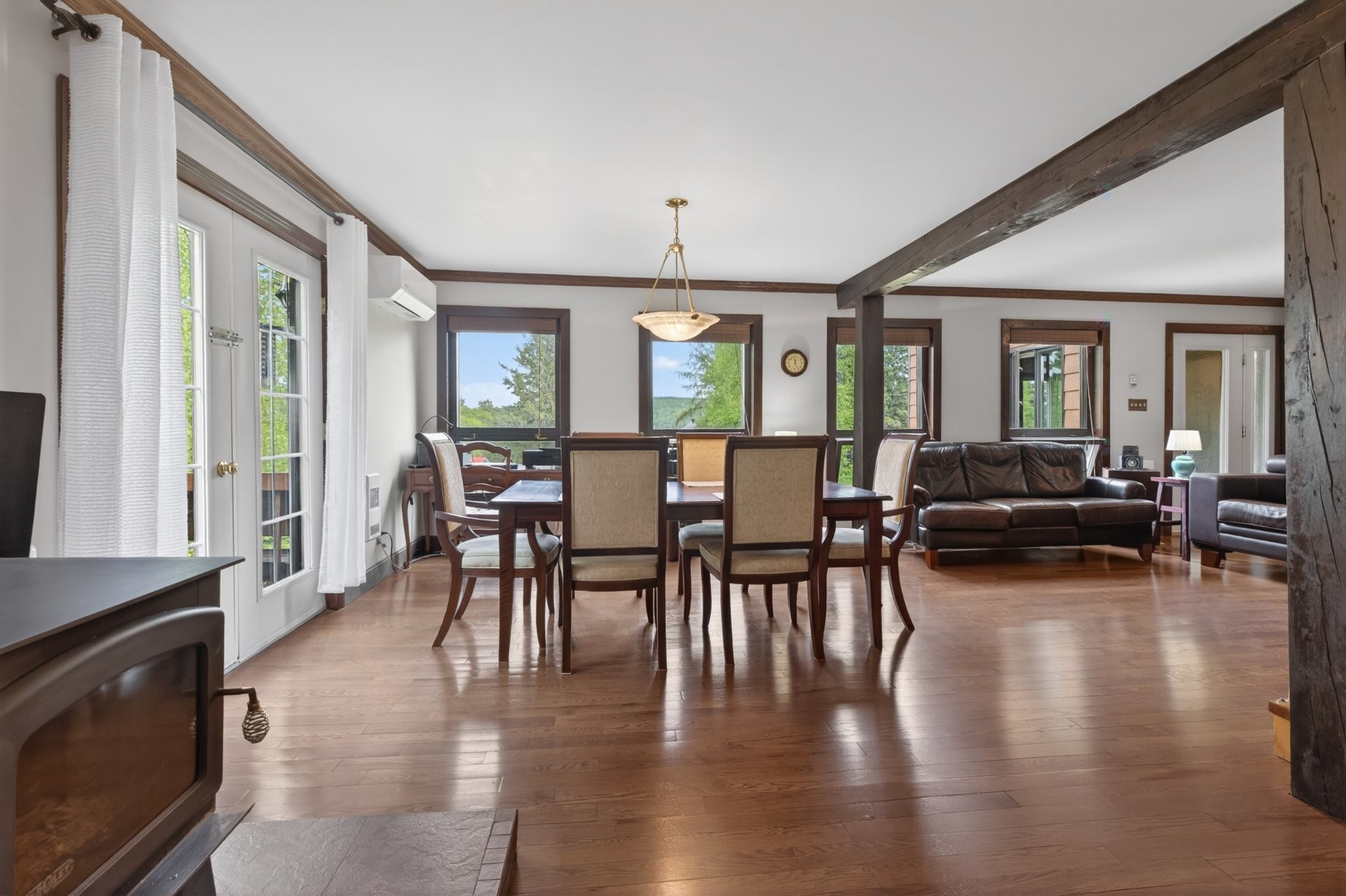 









401


Ch. Cloutier

,
Saint-Michel-des-Saints,




QC
J0K3B0

