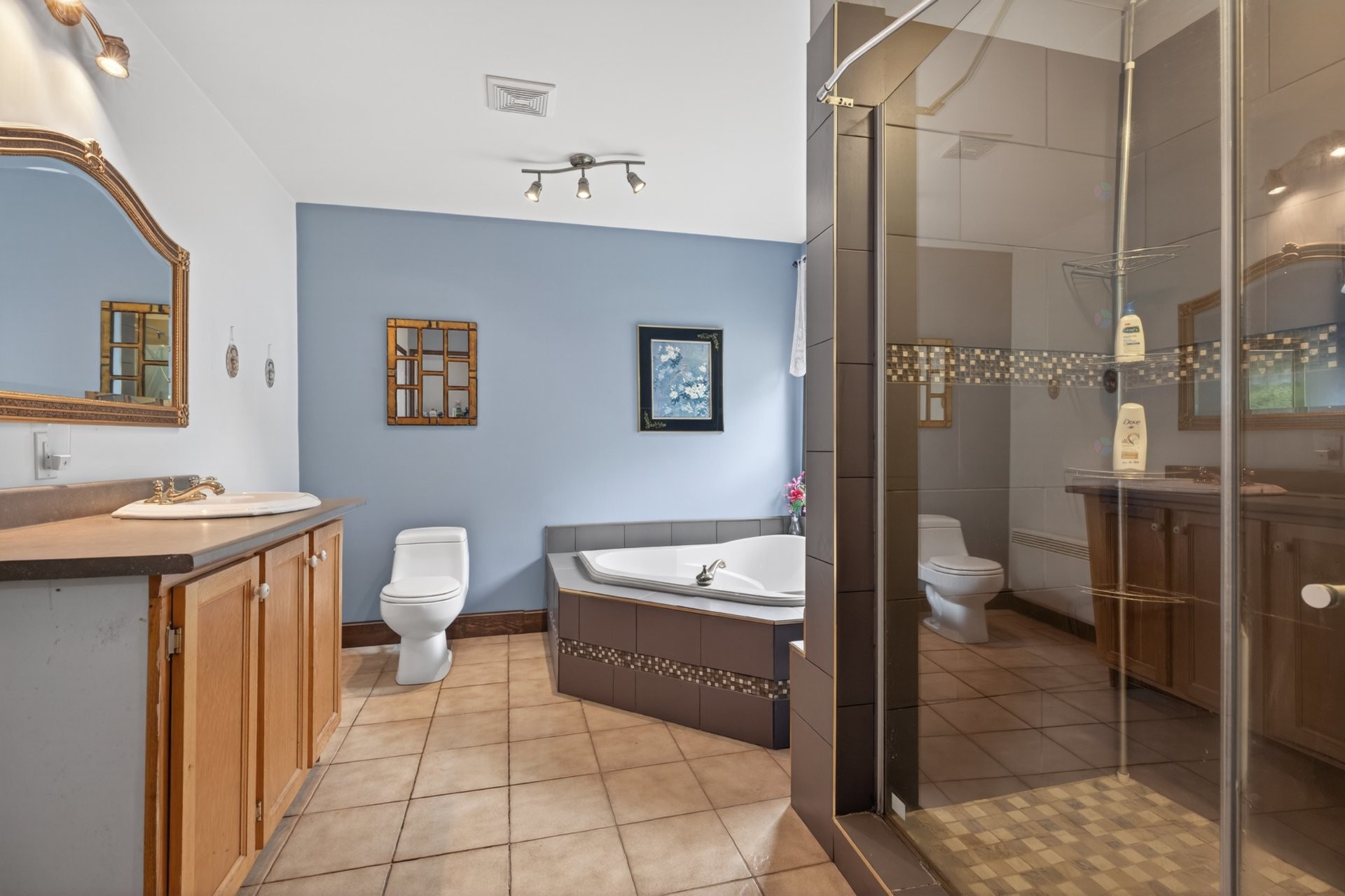 









401


Ch. Cloutier

,
Saint-Michel-des-Saints,




QC
J0K3B0

