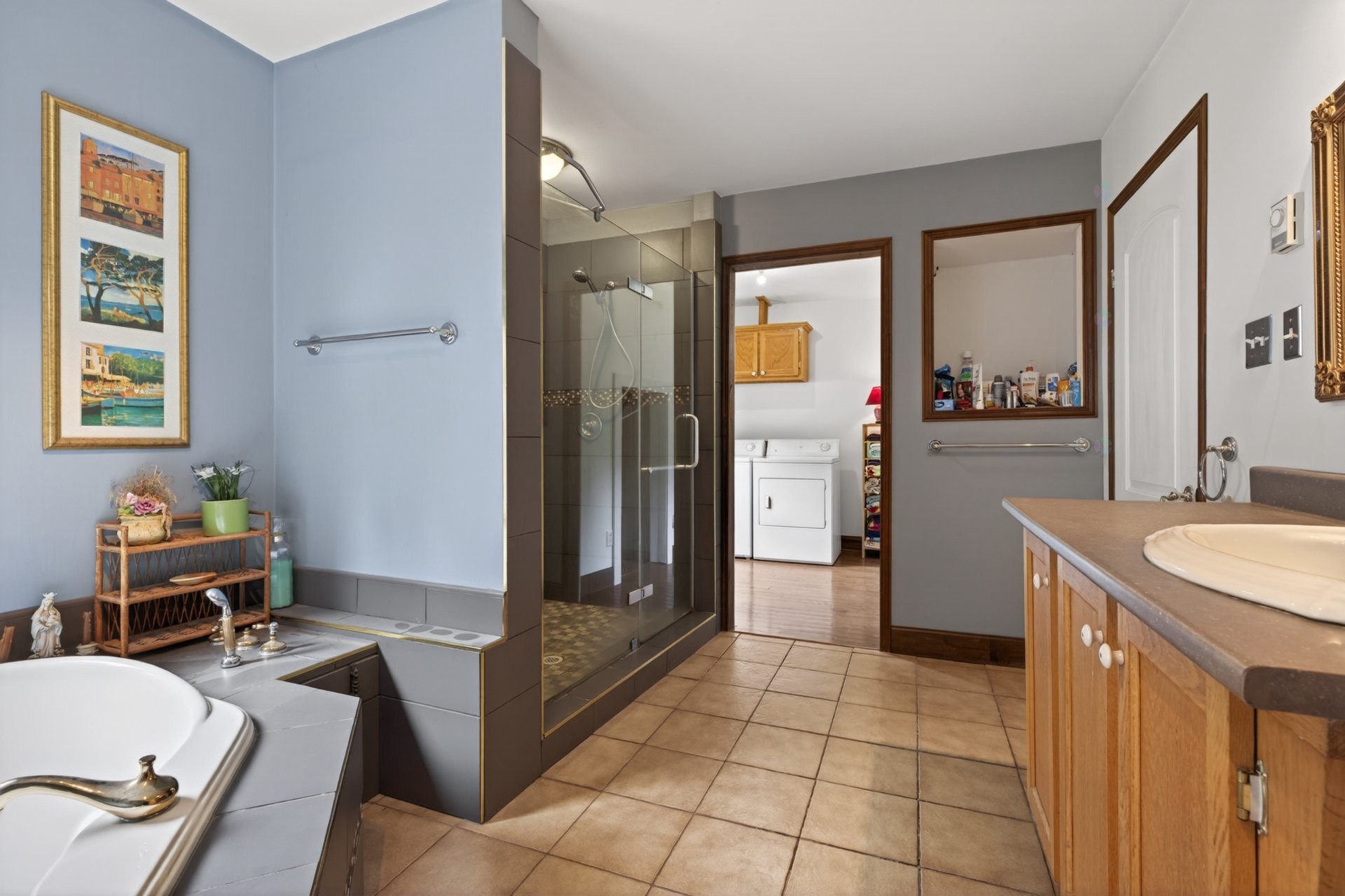 









401


Ch. Cloutier

,
Saint-Michel-des-Saints,




QC
J0K3B0

