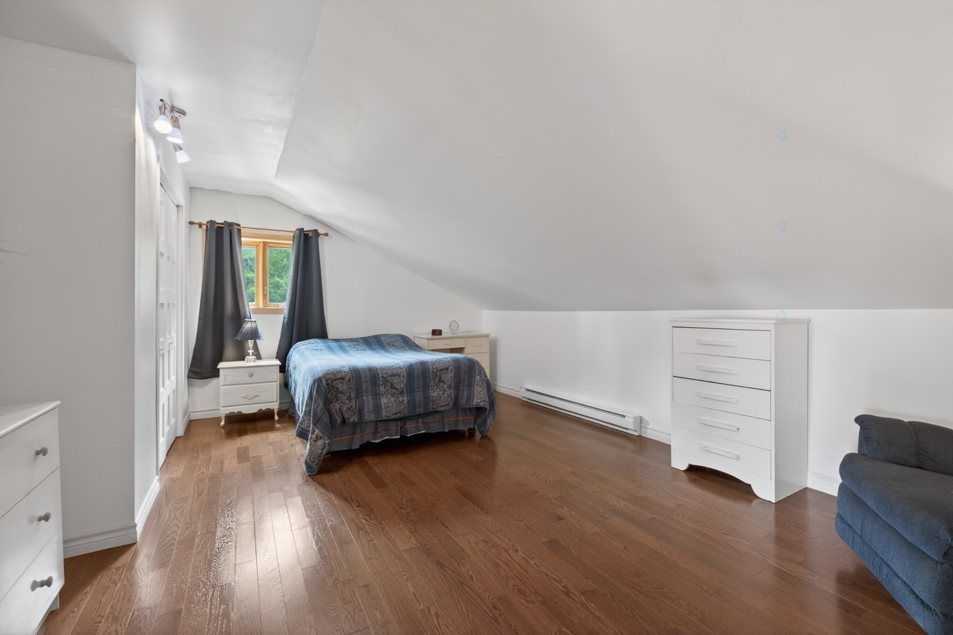 









401


Ch. Cloutier

,
Saint-Michel-des-Saints,




QC
J0K3B0

