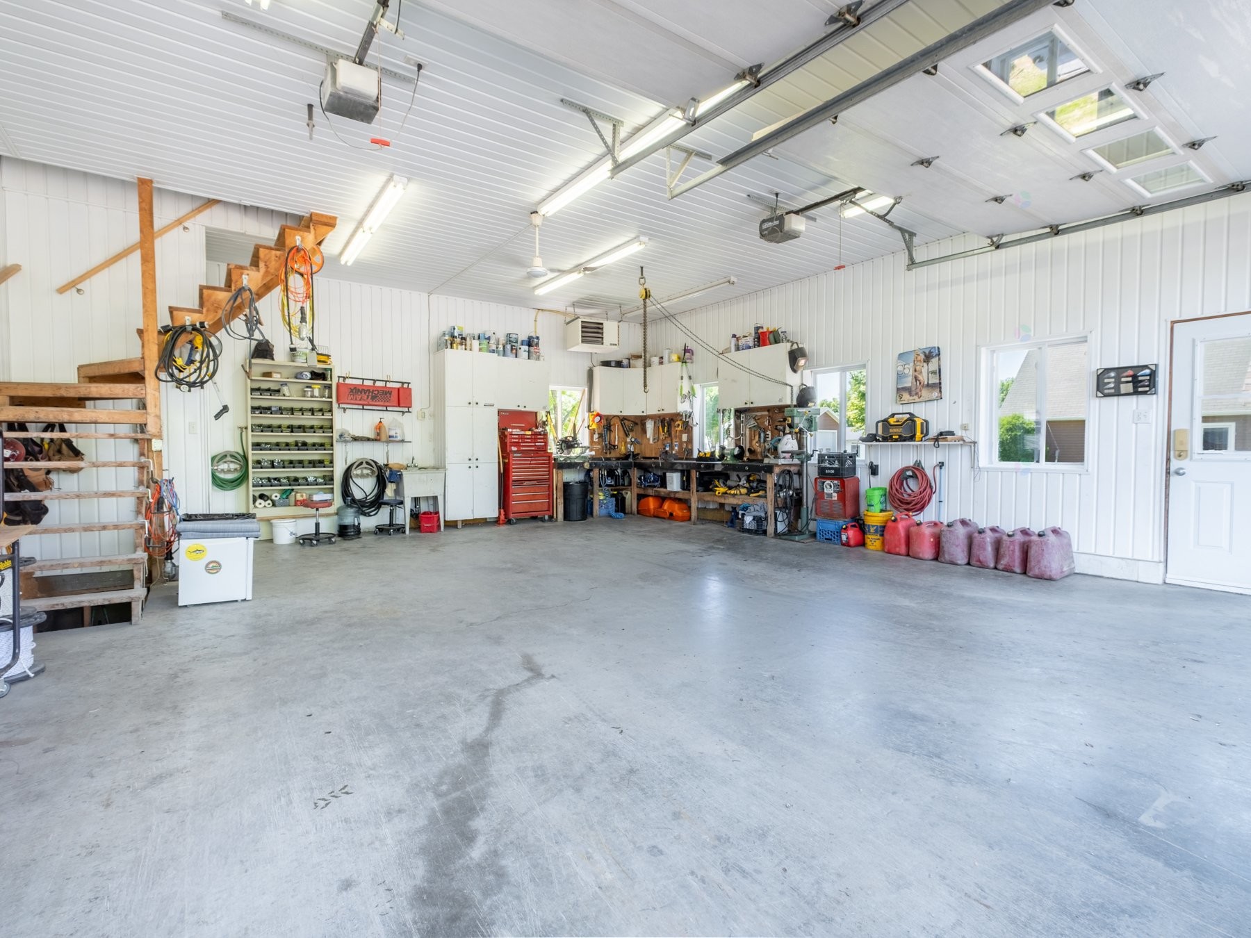 









23


Rue Desmarais

,
Pierreville,




QC
J0G1J0

