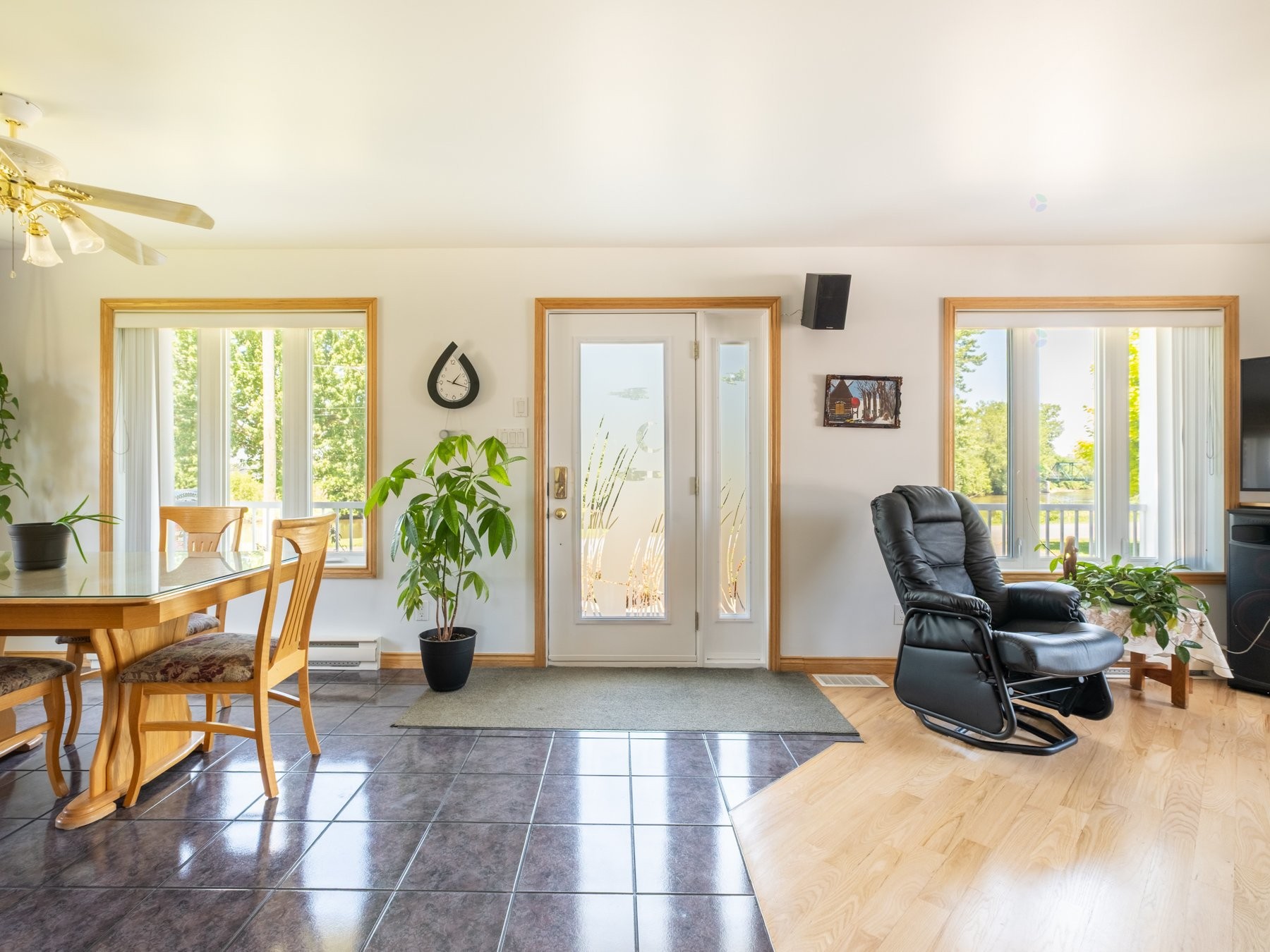 









23


Rue Desmarais

,
Pierreville,




QC
J0G1J0

