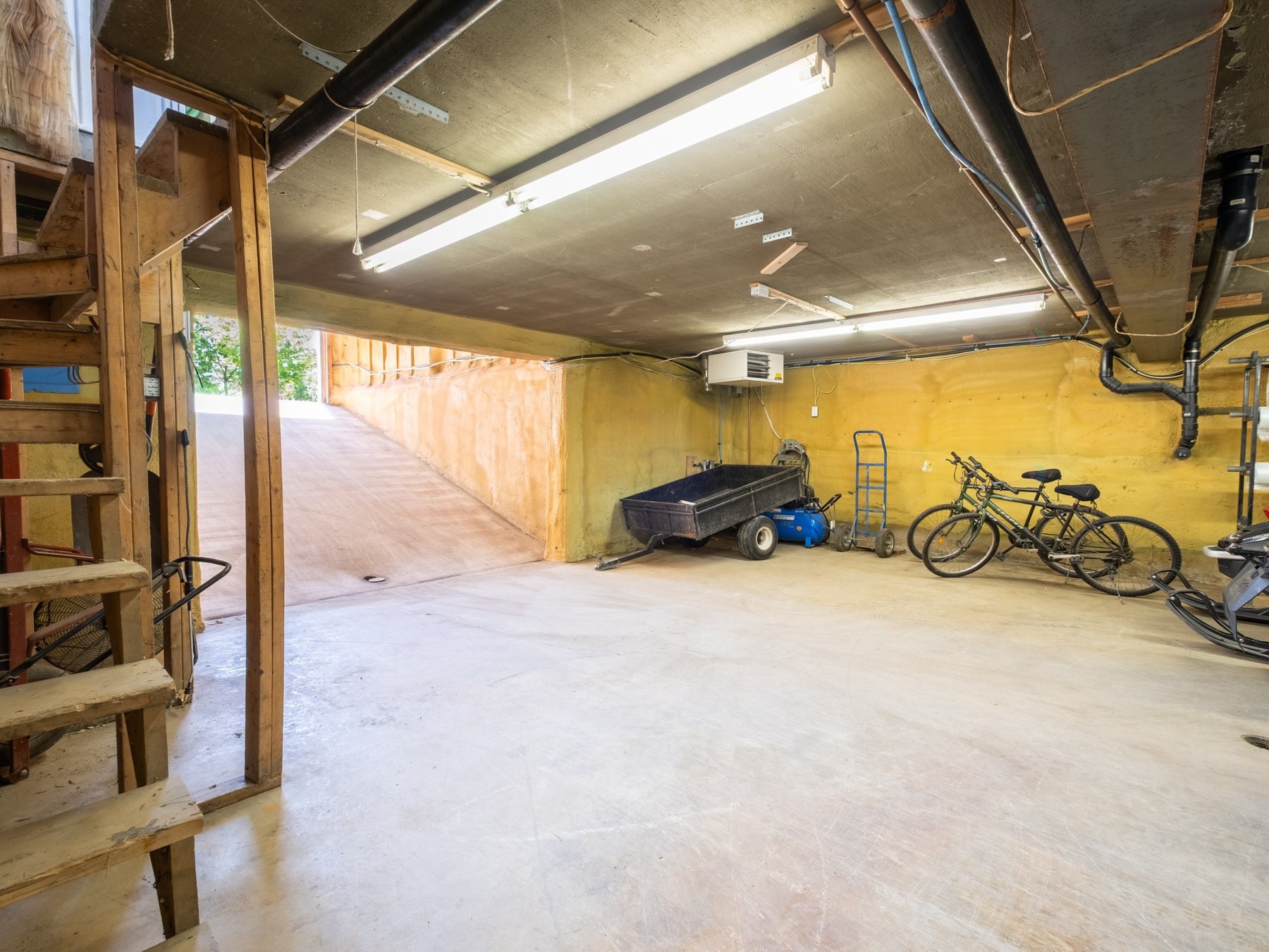 









23


Rue Desmarais

,
Pierreville,




QC
J0G1J0

