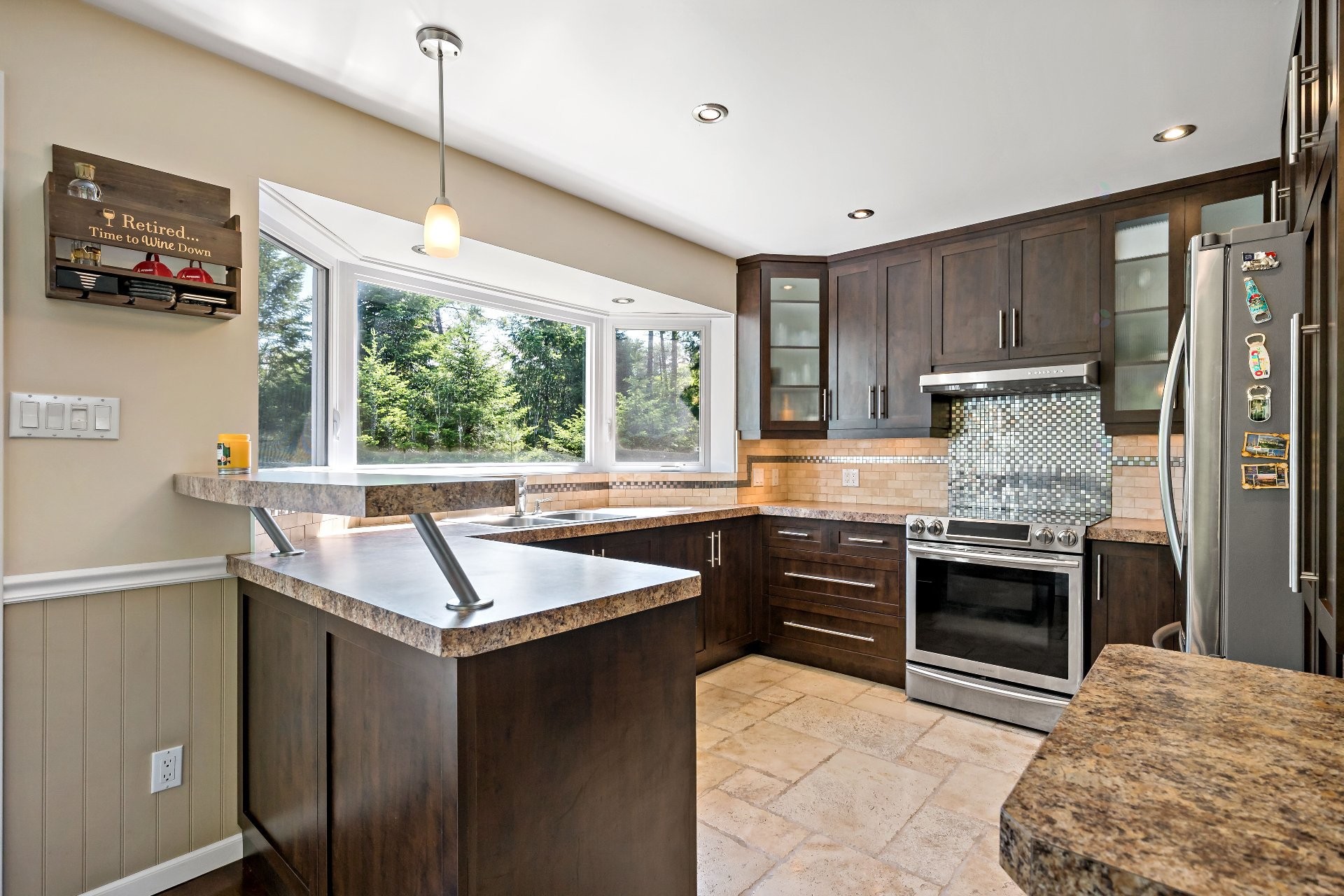 









850


Boul. Dr-Gervais

,
Mont-Tremblant,




QC
J8E2V9

