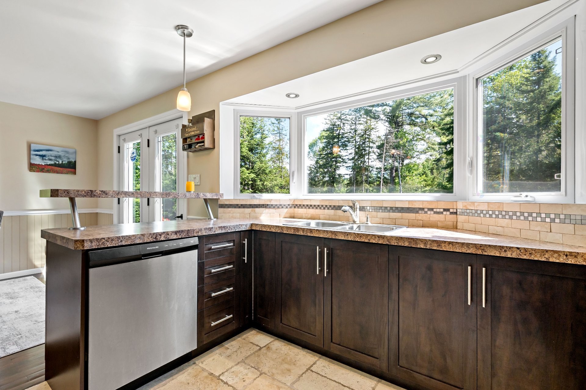 









850


Boul. Dr-Gervais

,
Mont-Tremblant,




QC
J8E2V9

