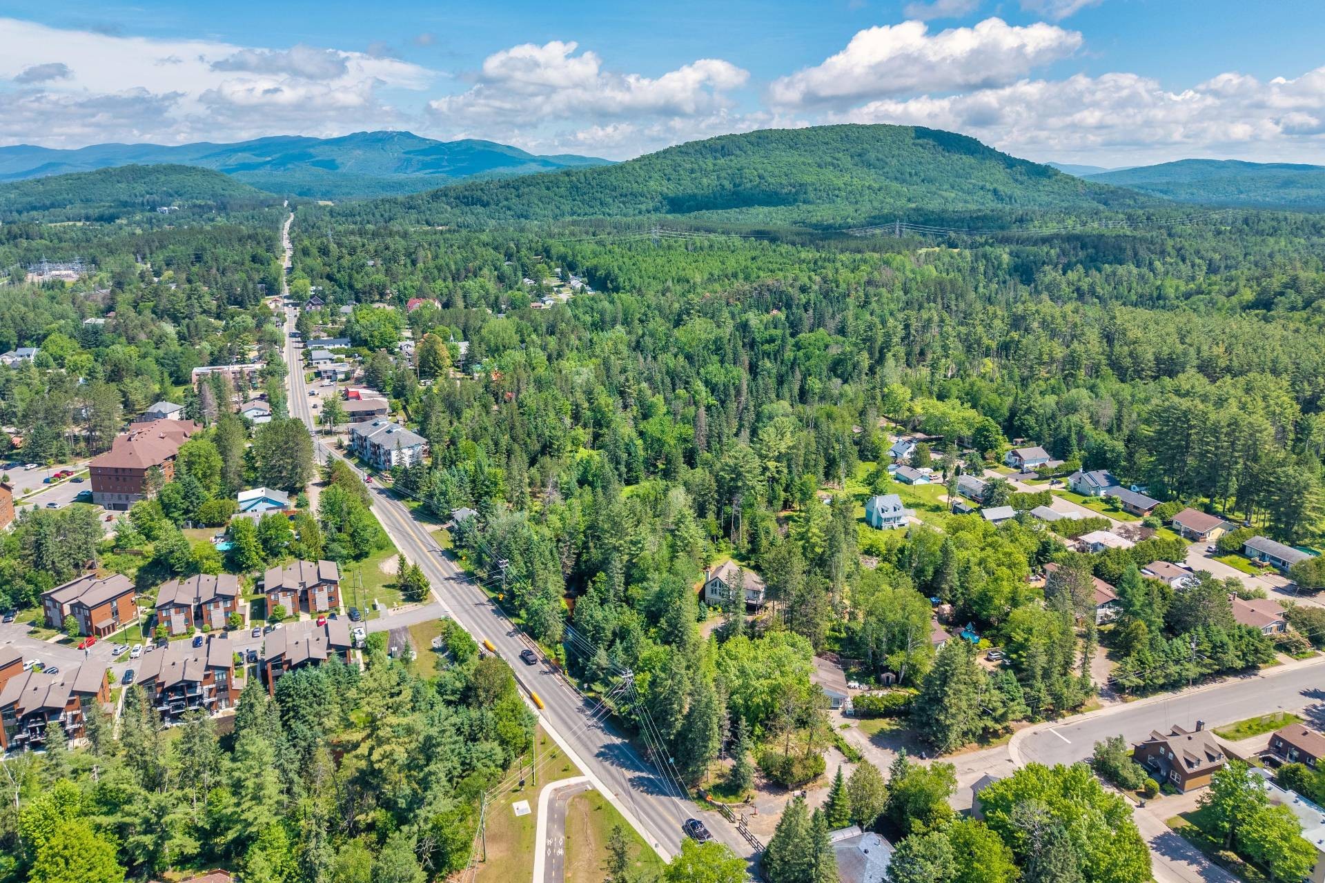 









850


Boul. Dr-Gervais

,
Mont-Tremblant,




QC
J8E2V9

