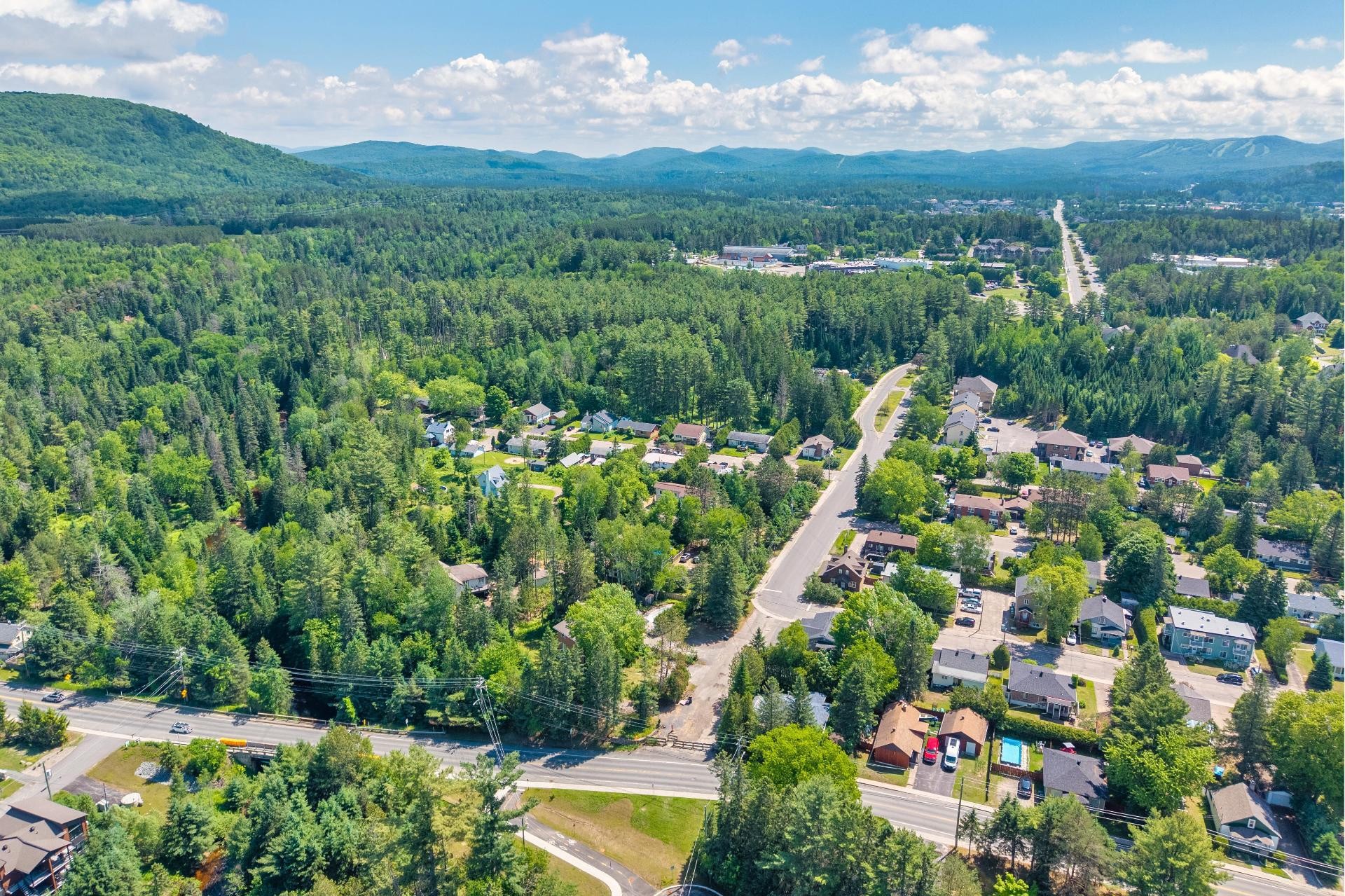 









850


Boul. Dr-Gervais

,
Mont-Tremblant,




QC
J8E2V9

