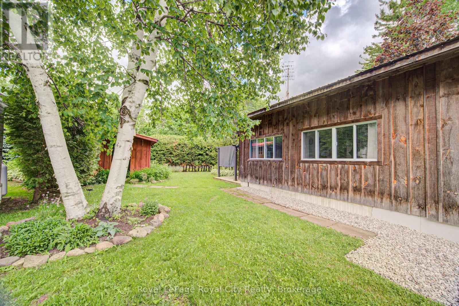 












LEASED LOT 570 SUMAC STREET

,
Centre Wellington,




Ontario
N1M2W5

