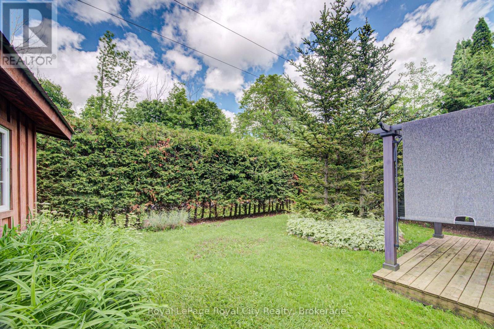 












LEASED LOT 570 SUMAC STREET

,
Centre Wellington,




Ontario
N1M2W5

