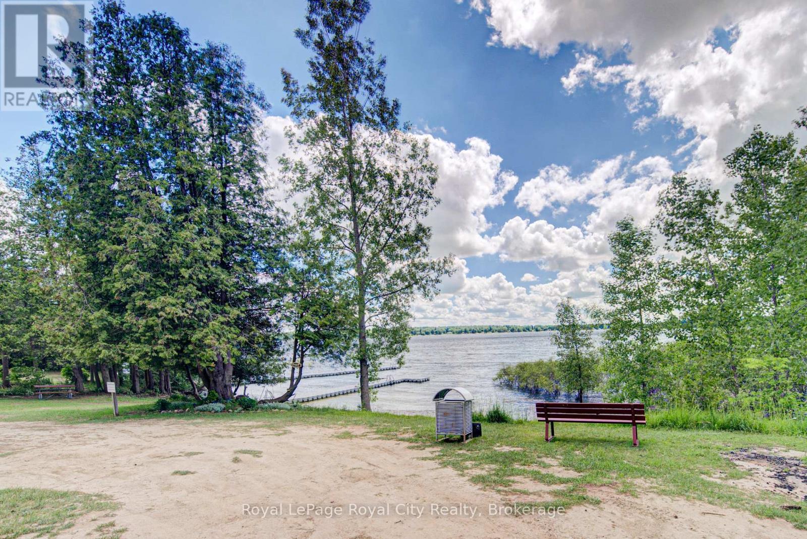 












LEASED LOT 570 SUMAC STREET

,
Centre Wellington,




Ontario
N1M2W5

