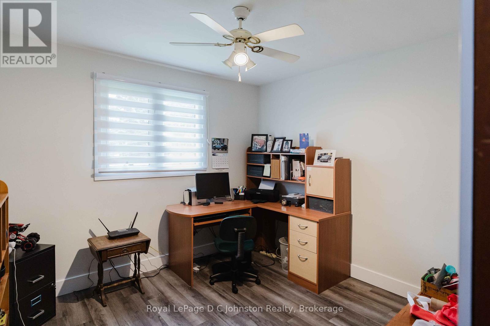 












1073 8 CONCESSION

,
Kincardine,




Ontario
N0G2T0

