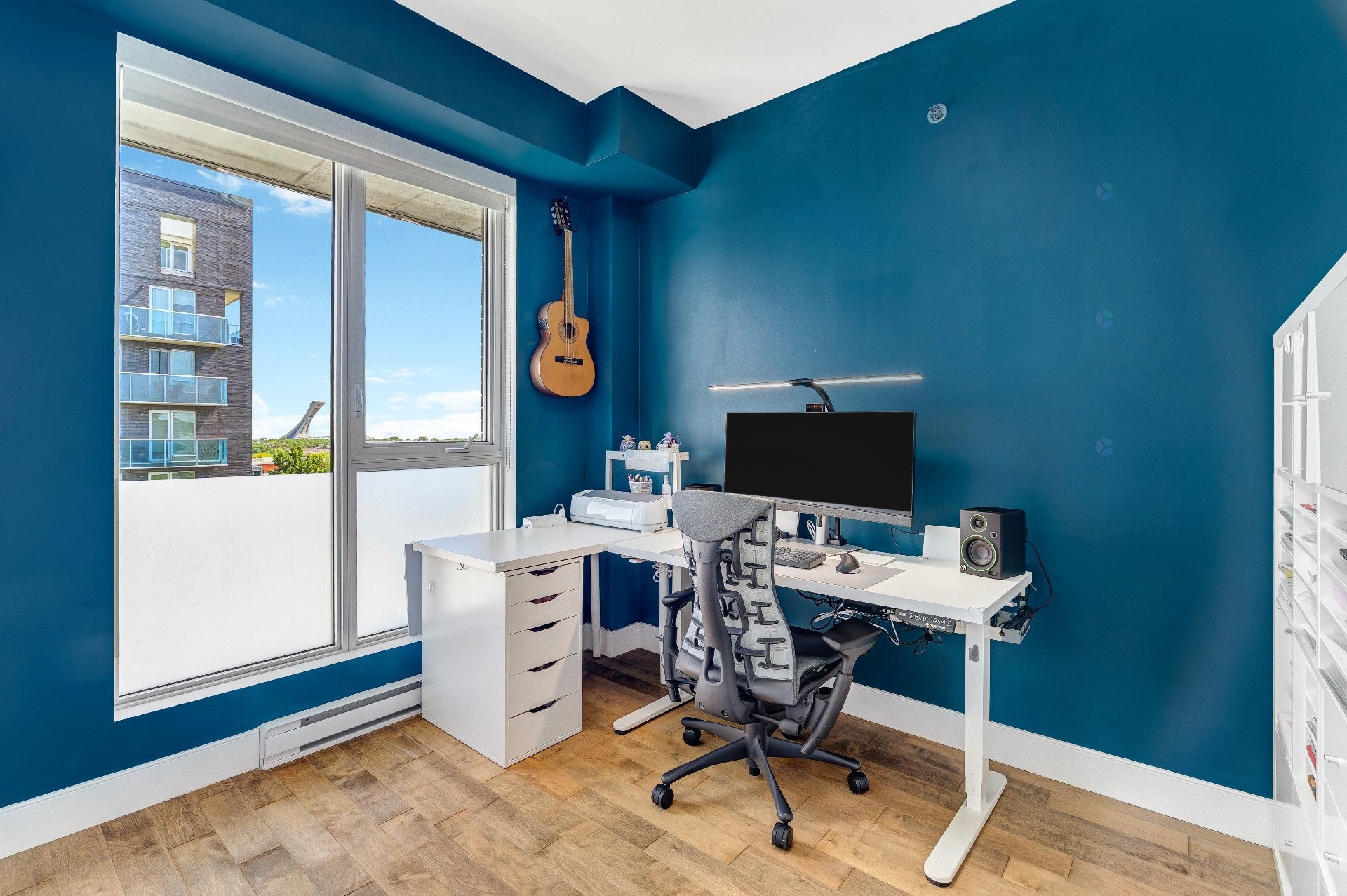 









2530


Place Michel-Brault

, 729,
Montréal (Rosemont/La Petite-Patrie),




QC
H1Y0B6

