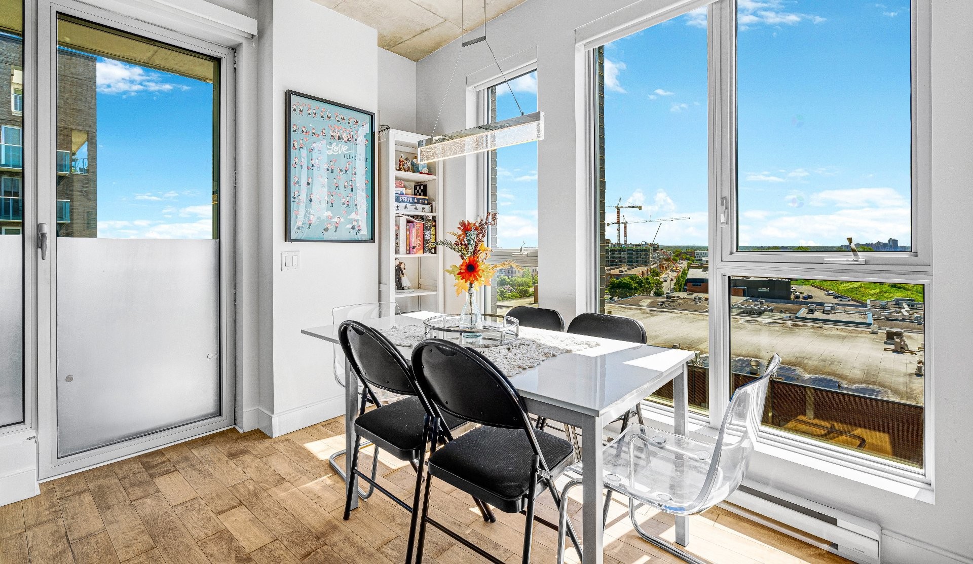 









2530


Place Michel-Brault

, 729,
Montréal (Rosemont/La Petite-Patrie),




QC
H1Y0B6

