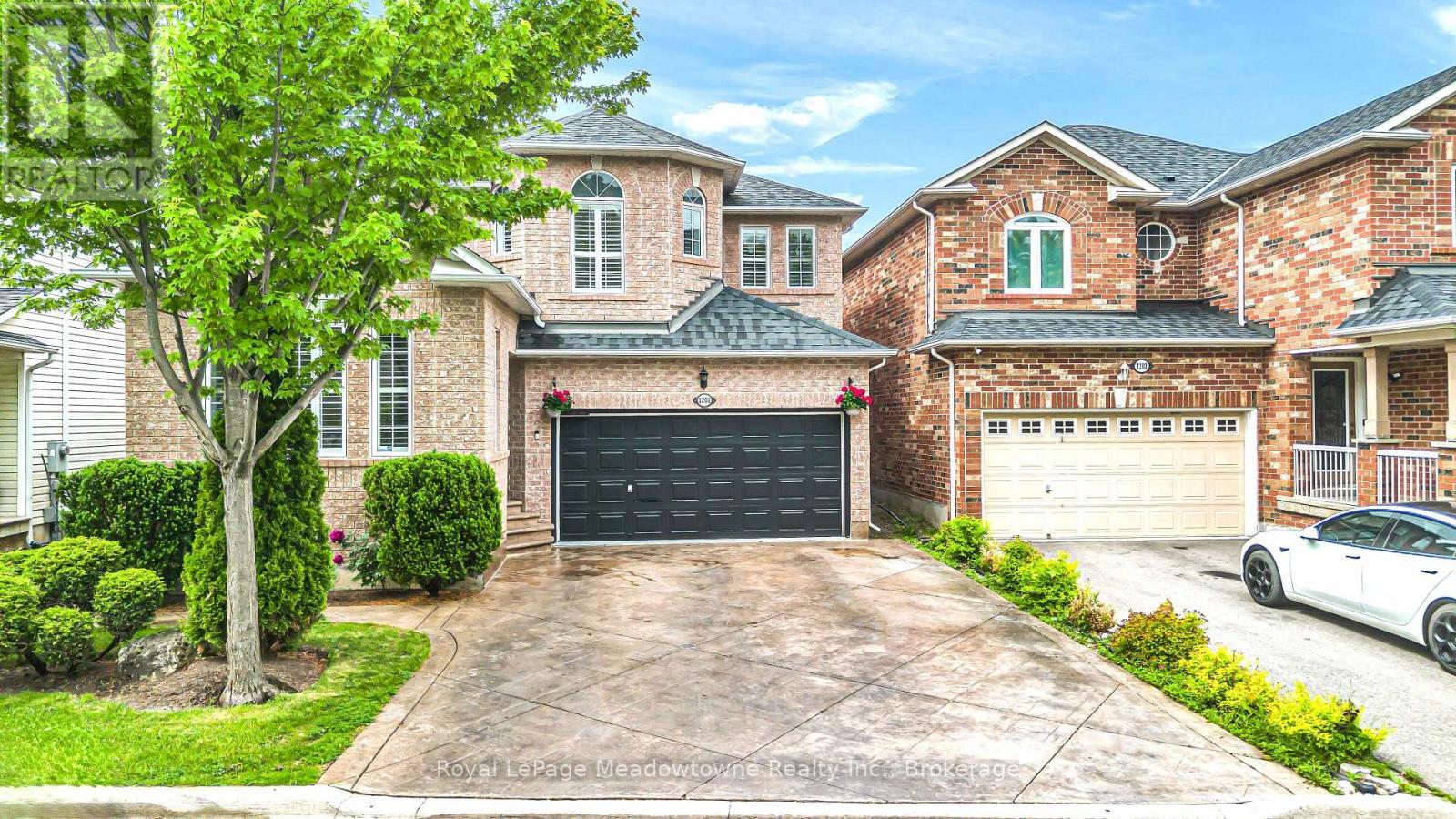 












1201 FOX CRESCENT

,
Milton (DE Dempsey),




Ontario
L9T6C5

