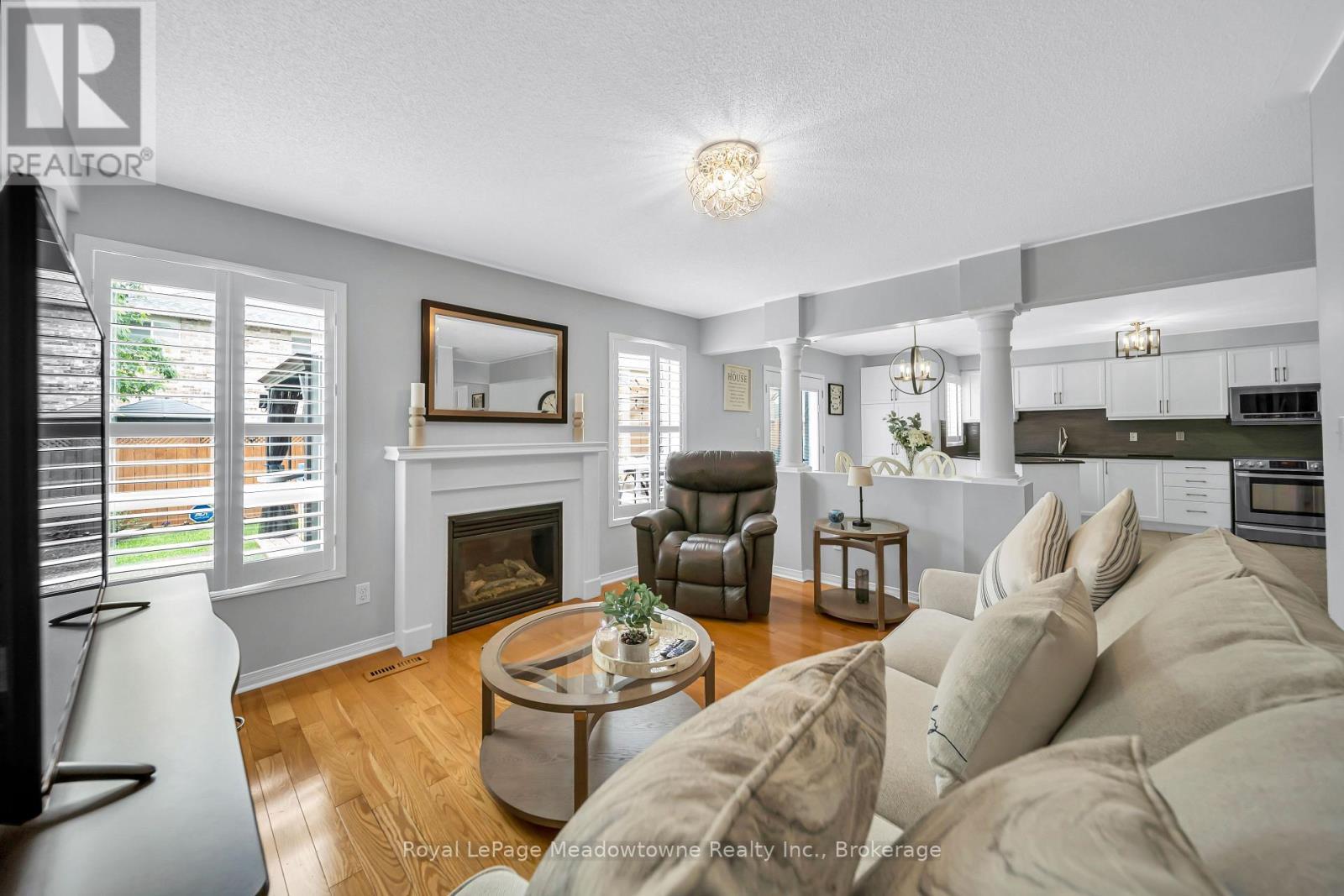 












1201 FOX CRESCENT

,
Milton (DE Dempsey),




Ontario
L9T6C5

