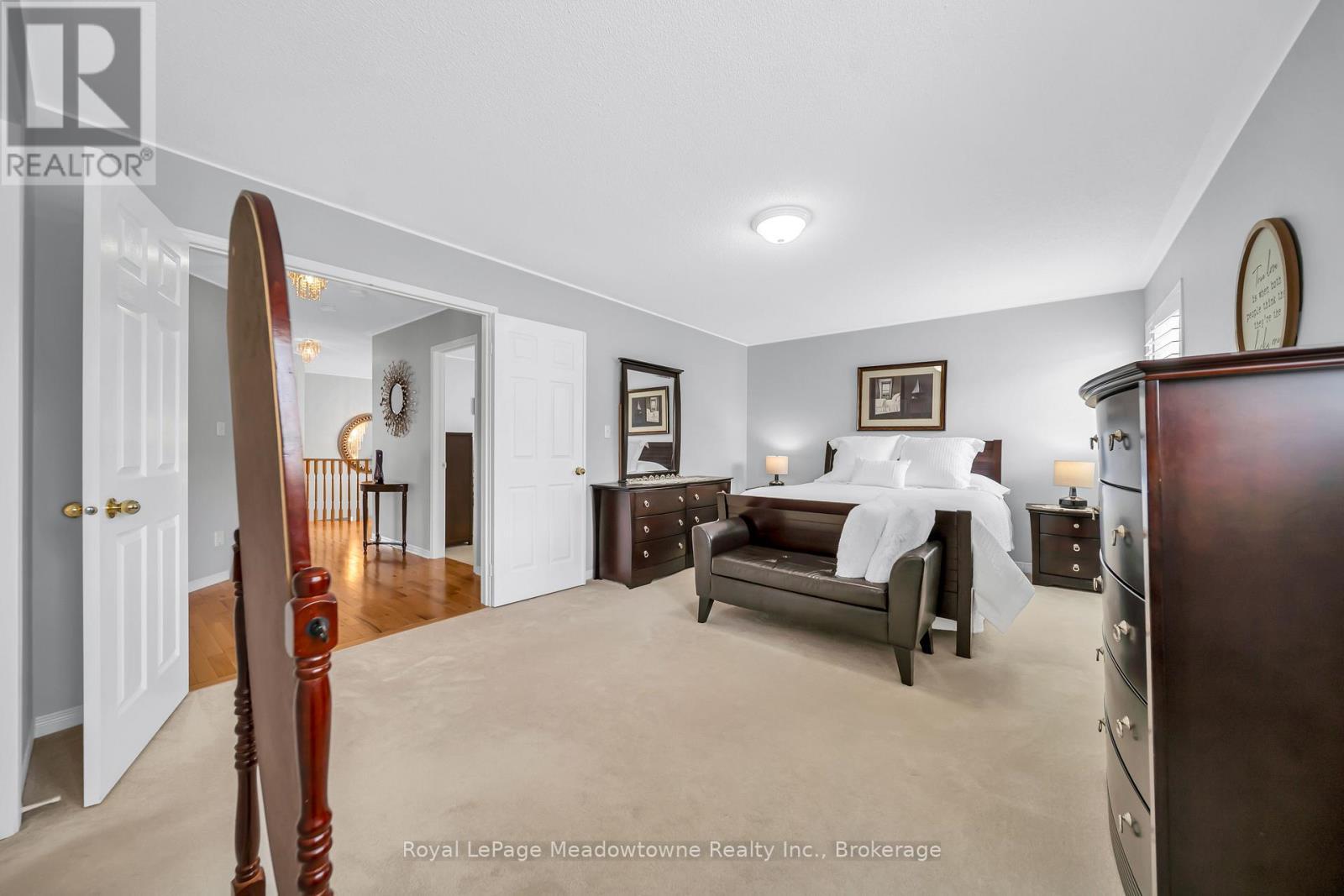 












1201 FOX CRESCENT

,
Milton (DE Dempsey),




Ontario
L9T6C5

