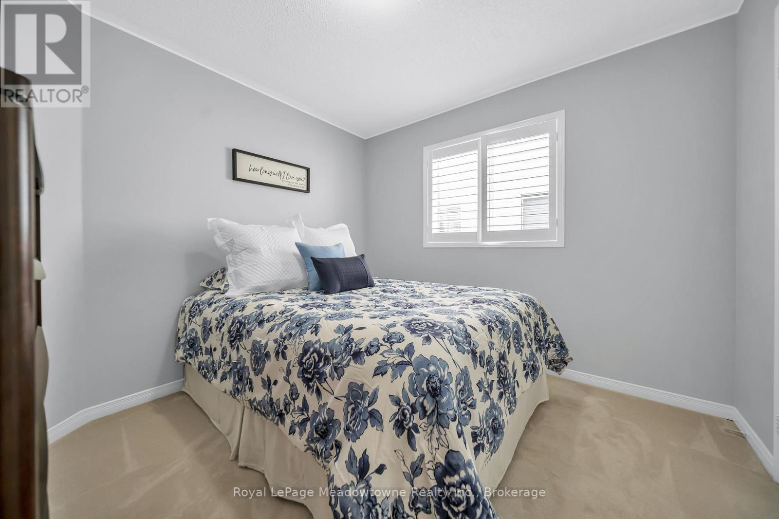 












1201 FOX CRESCENT

,
Milton (DE Dempsey),




Ontario
L9T6C5

