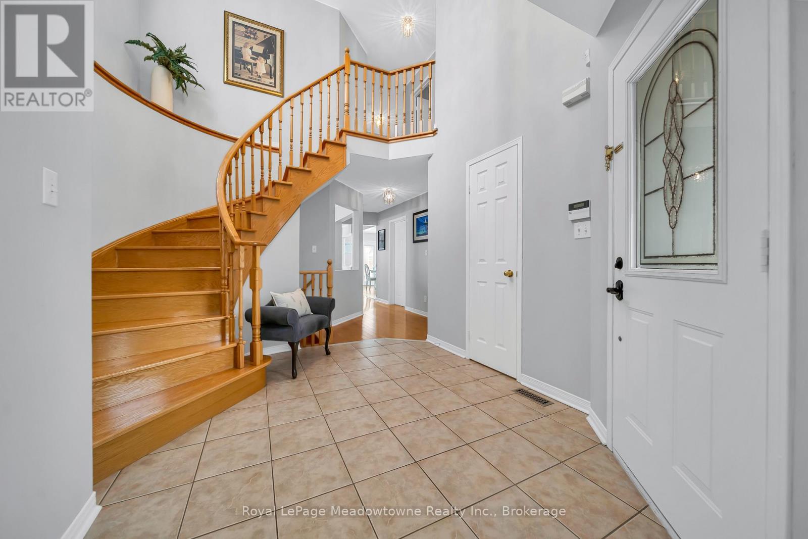 












1201 FOX CRESCENT

,
Milton (DE Dempsey),




Ontario
L9T6C5

