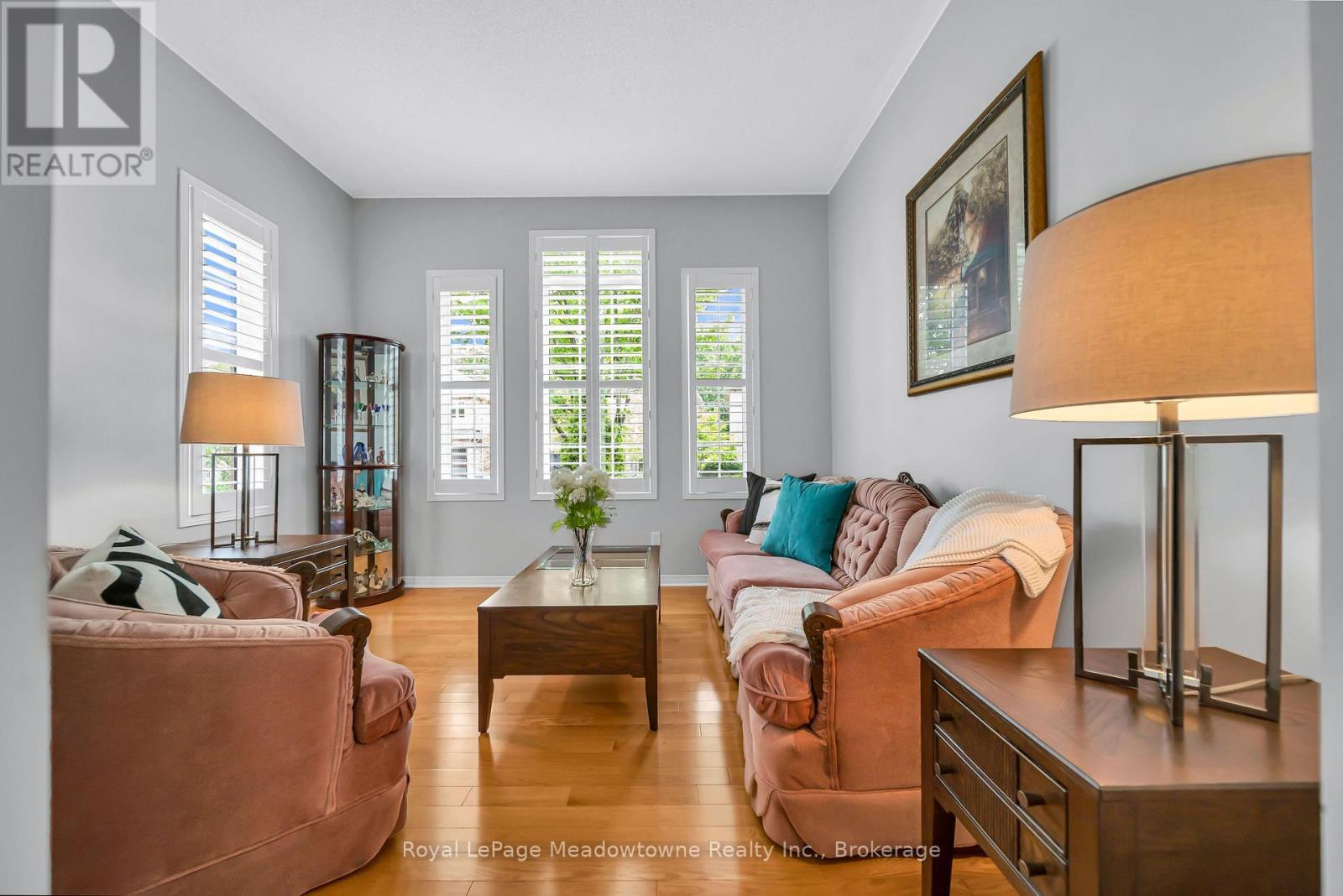 












1201 FOX CRESCENT

,
Milton (DE Dempsey),




Ontario
L9T6C5

