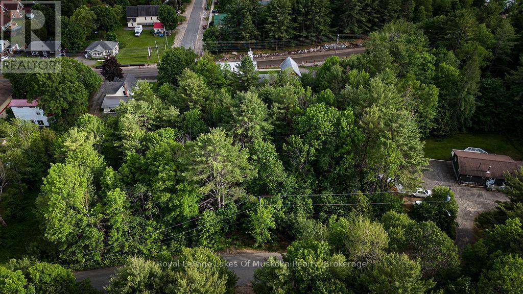 












0 SPRUCE STREET

,
Lake of Bays (Mclean),







Ontario
P0B1A0

