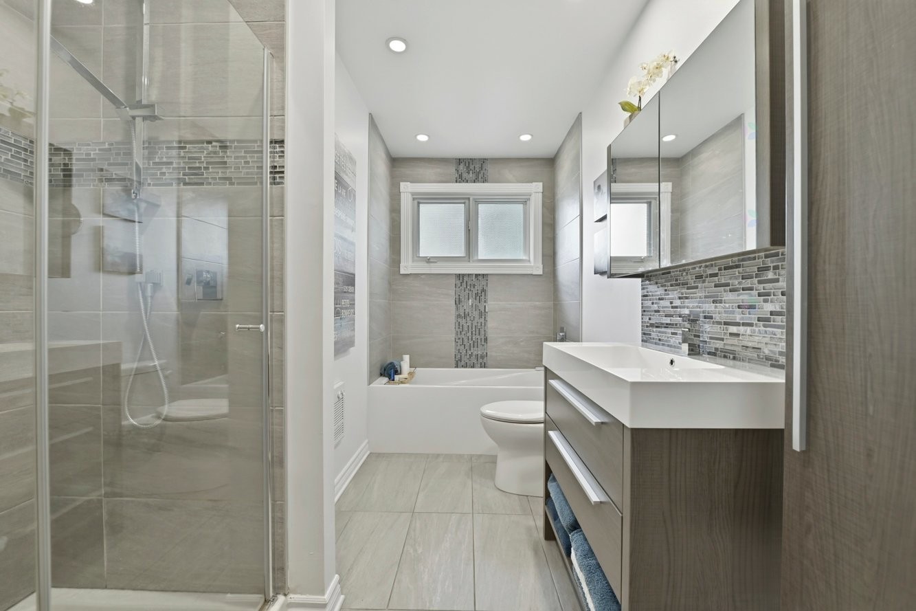 









845


Rue Jean-Plouf

,
Boucherville,




QC
J4B3H2

