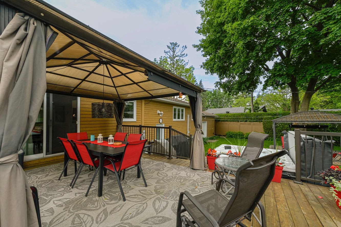 









845


Rue Jean-Plouf

,
Boucherville,




QC
J4B3H2

