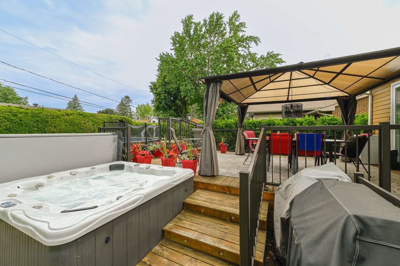 









845


Rue Jean-Plouf

,
Boucherville,




QC
J4B3H2

