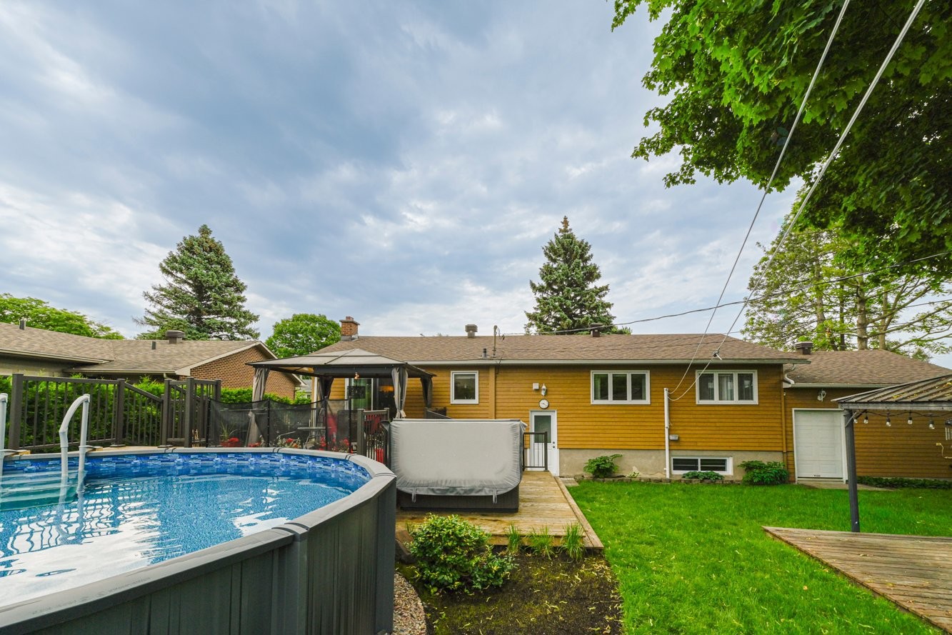 









845


Rue Jean-Plouf

,
Boucherville,




QC
J4B3H2

