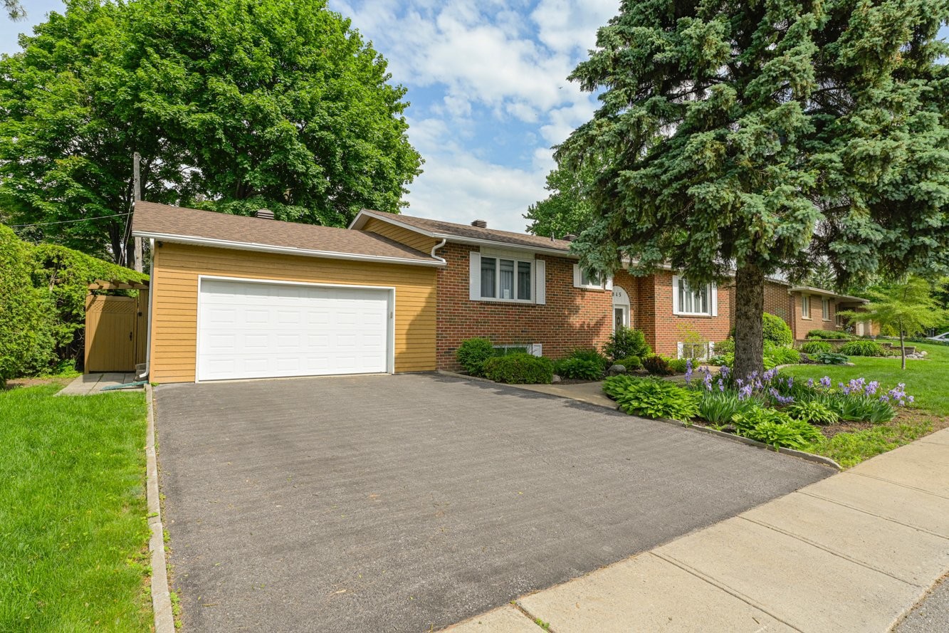 









845


Rue Jean-Plouf

,
Boucherville,




QC
J4B3H2

