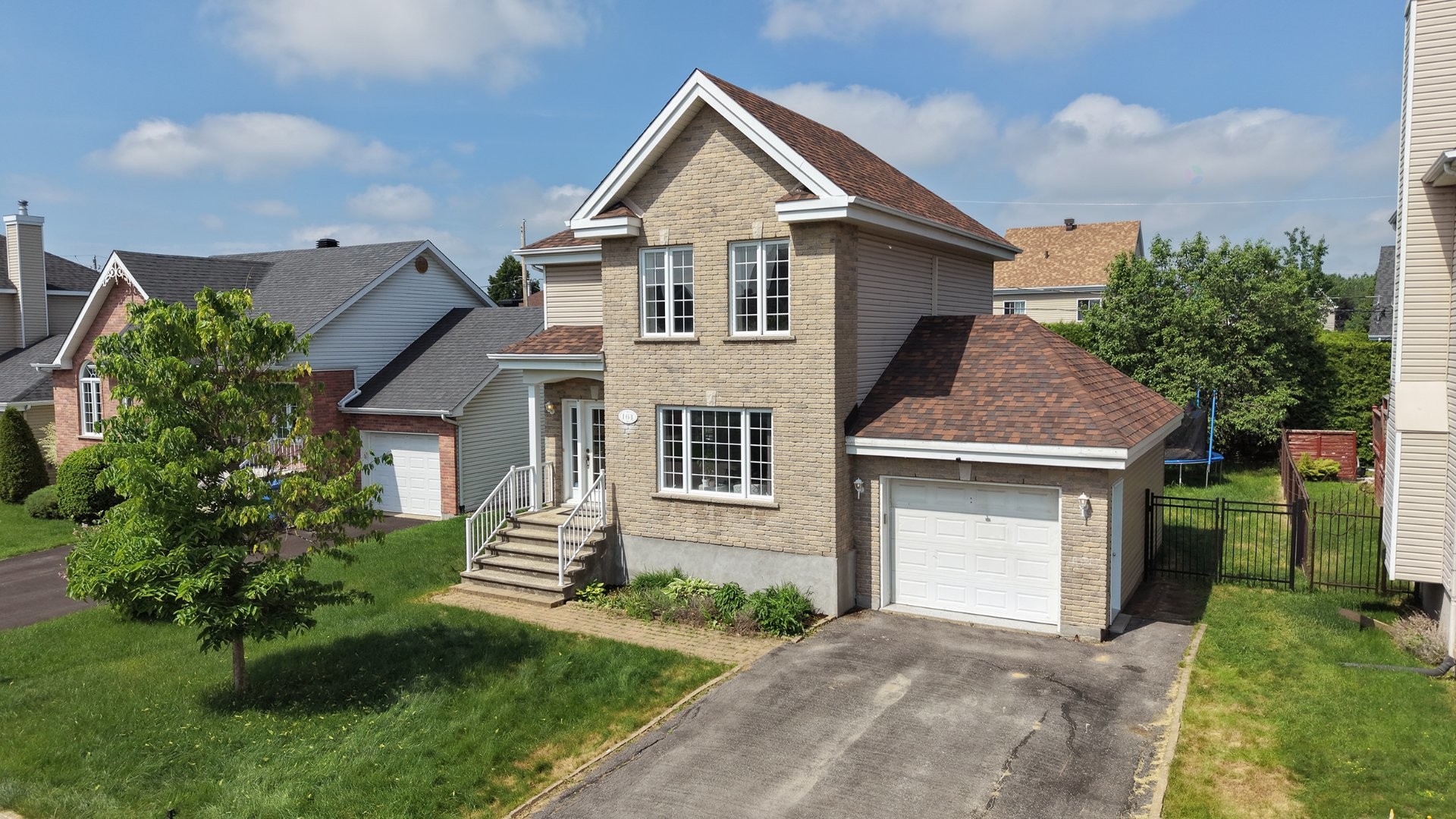 









164


Carré du Ruisselet

,
Terrebonne (Lachenaie),




QC
J6W6E3

