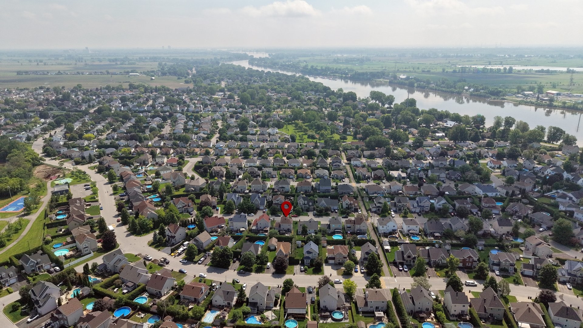 









164


Carré du Ruisselet

,
Terrebonne (Lachenaie),




QC
J6W6E3

