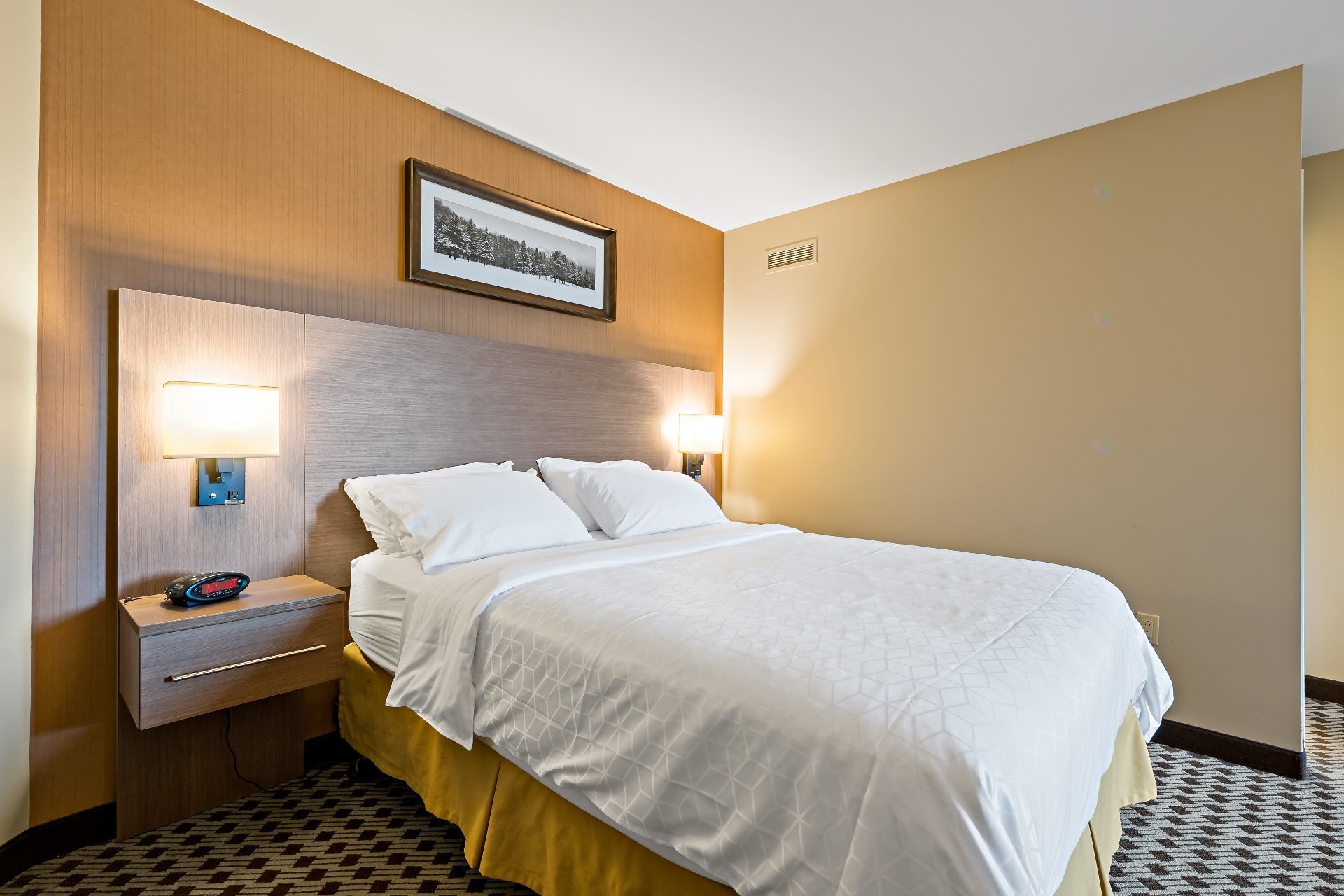 









160


Ch. du Curé-Deslauriers

, 336,
Mont-Tremblant,




QC
J8E1T1

