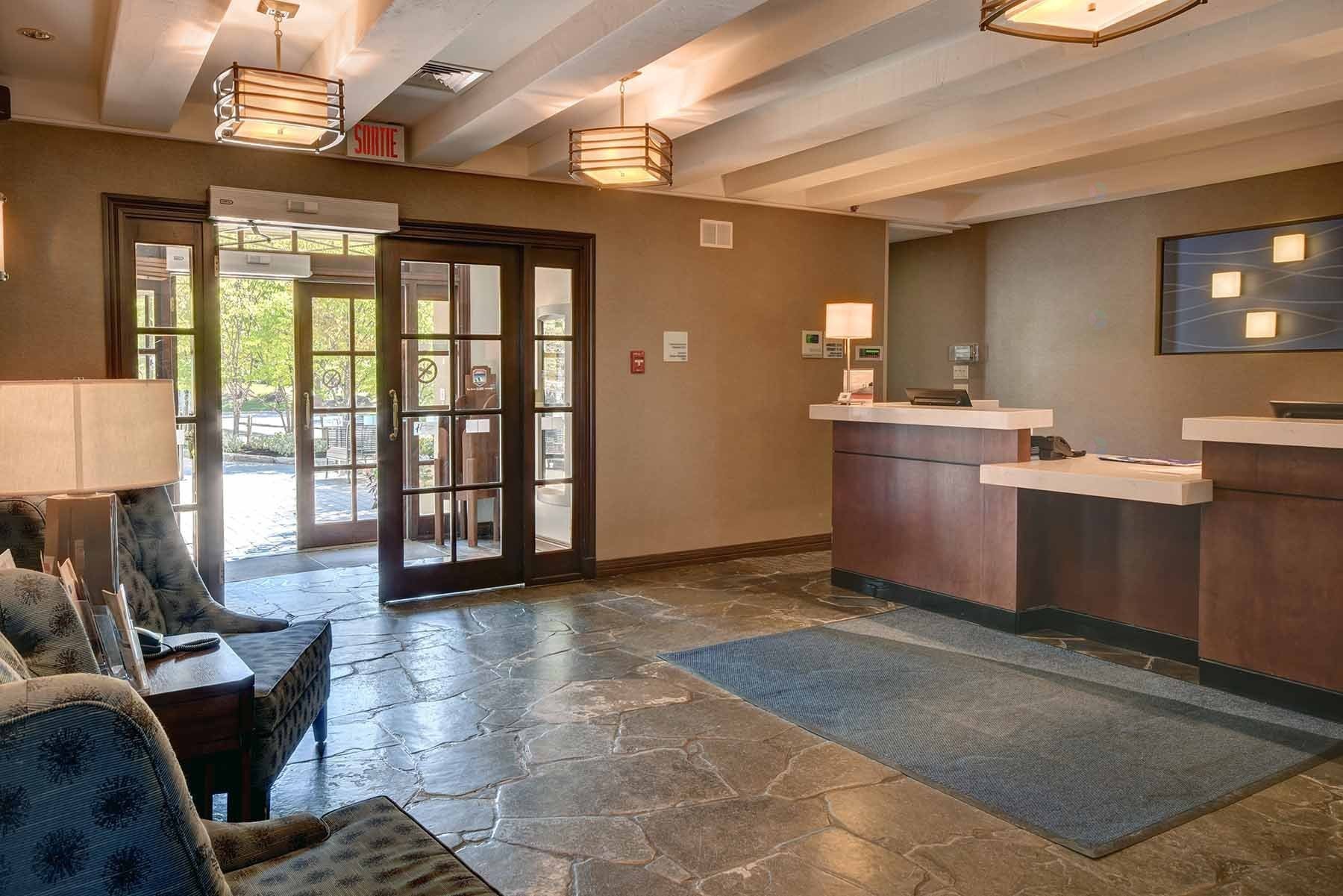 









160


Ch. du Curé-Deslauriers

, 336,
Mont-Tremblant,




QC
J8E1T1

