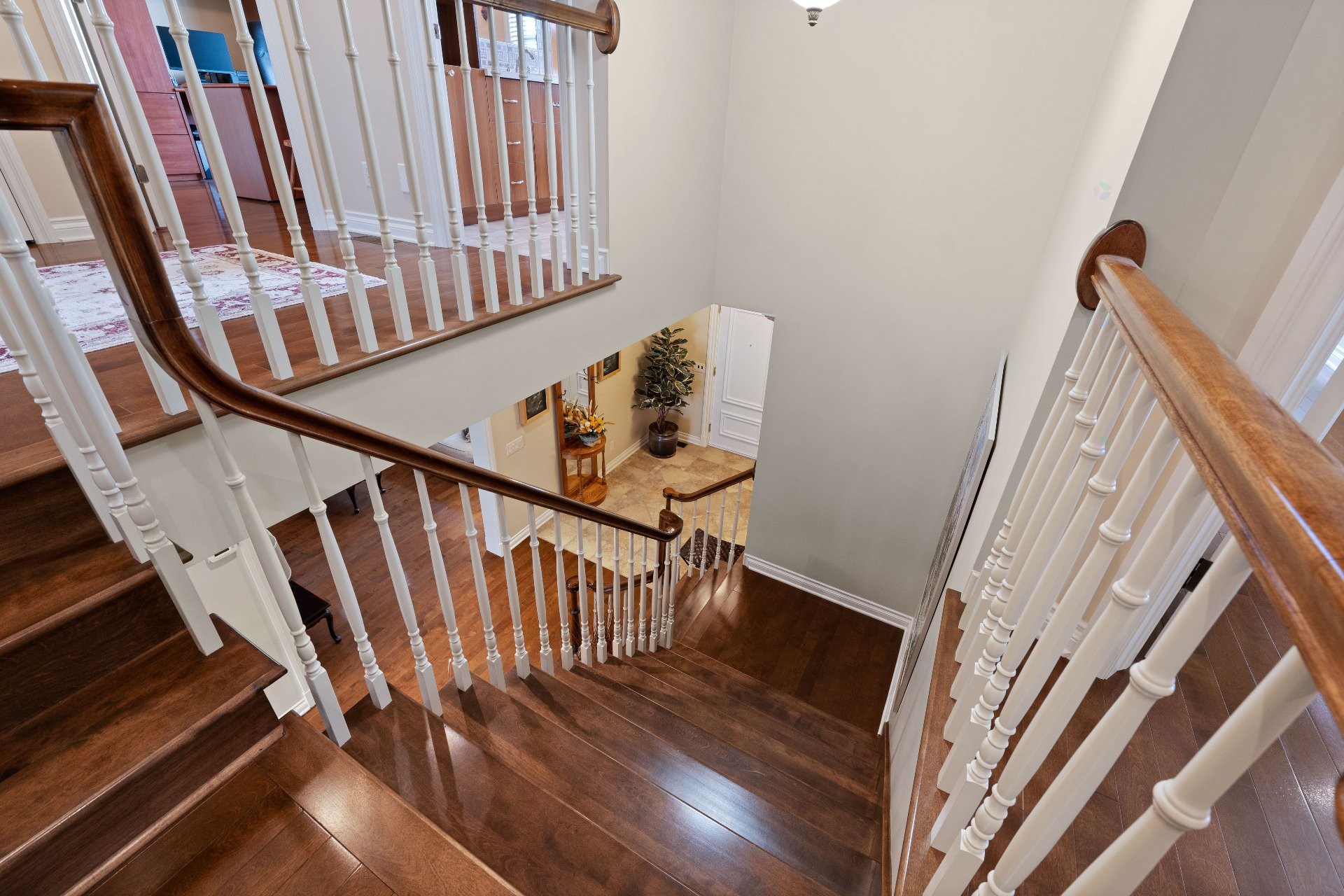 









7


Rue Duchâtel

,
Candiac,




QC
J5R6J5

