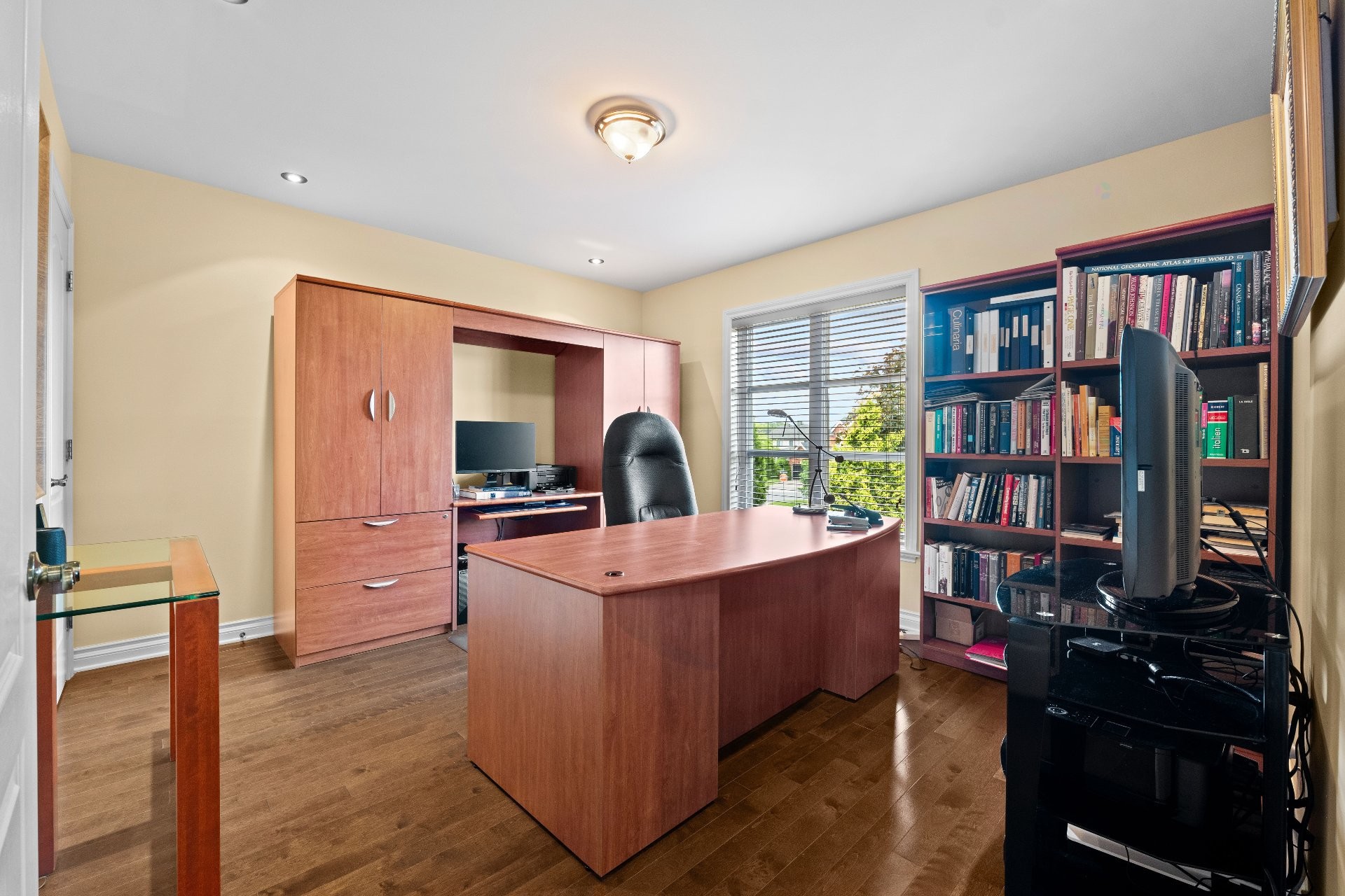 









7


Rue Duchâtel

,
Candiac,




QC
J5R6J5

