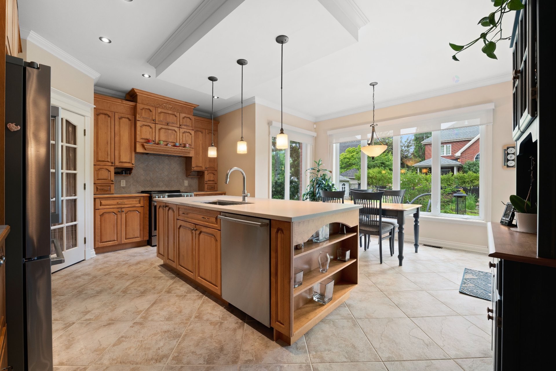 









7


Rue Duchâtel

,
Candiac,




QC
J5R6J5

