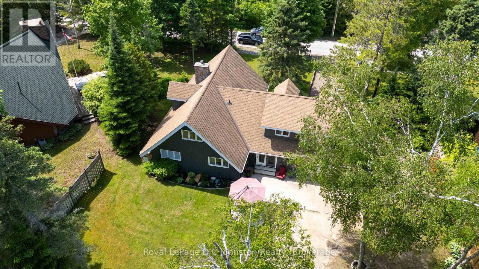 












471 ECKFORD AVENUE

,
Saugeen Shores,




Ontario
N0H2L0

