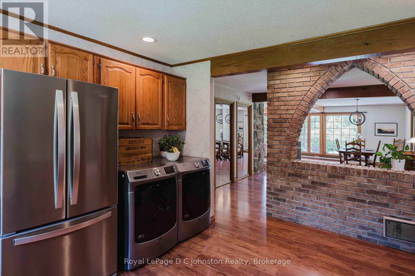












471 ECKFORD AVENUE

,
Saugeen Shores,




Ontario
N0H2L0

