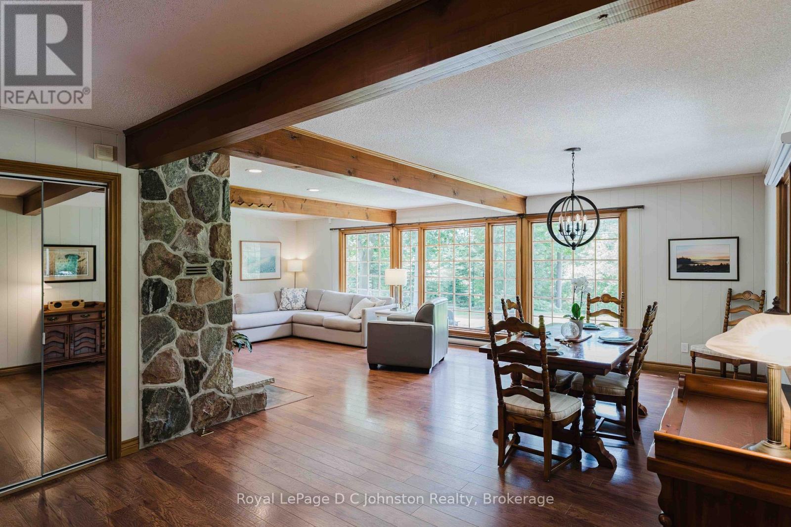 












471 ECKFORD AVENUE

,
Saugeen Shores,




Ontario
N0H2L0

