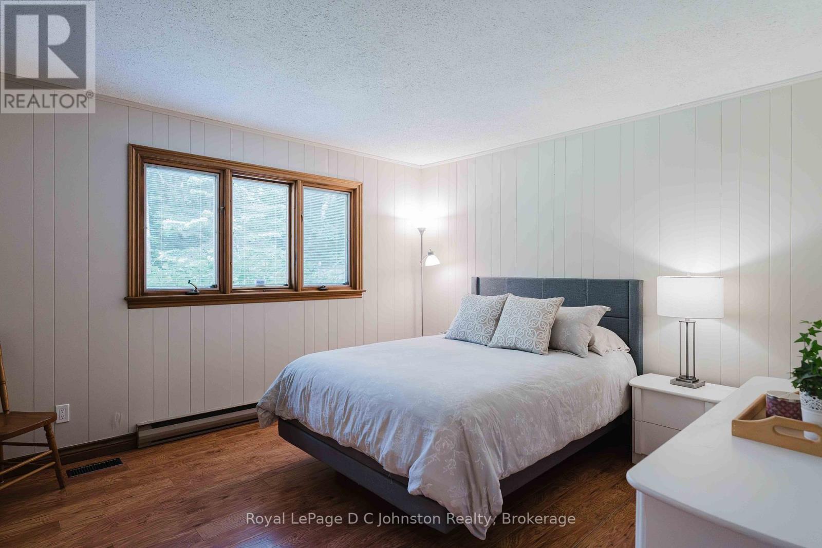 












471 ECKFORD AVENUE

,
Saugeen Shores,




Ontario
N0H2L0


