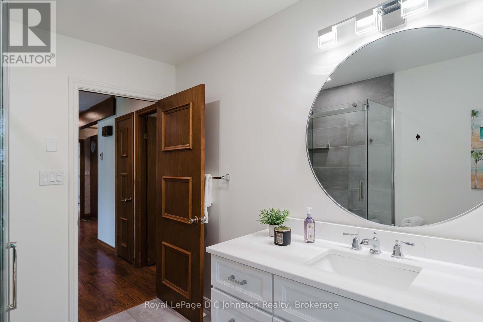 












471 ECKFORD AVENUE

,
Saugeen Shores,




Ontario
N0H2L0

