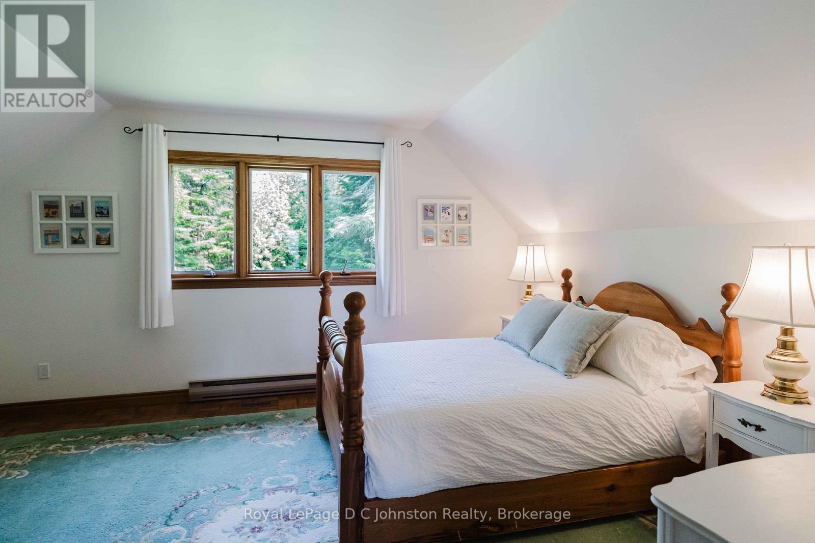 












471 ECKFORD AVENUE

,
Saugeen Shores,




Ontario
N0H2L0

