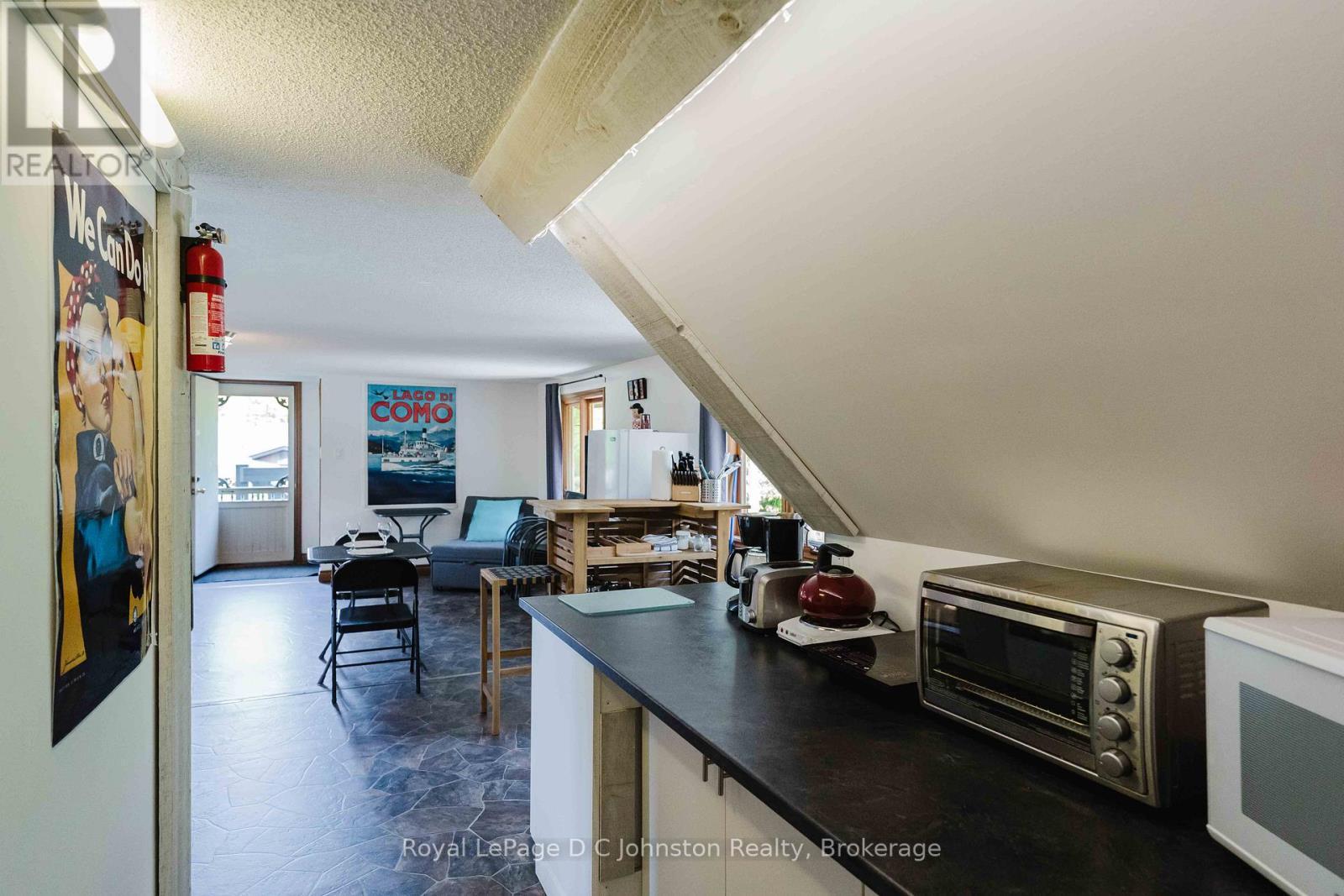 












471 ECKFORD AVENUE

,
Saugeen Shores,




Ontario
N0H2L0

