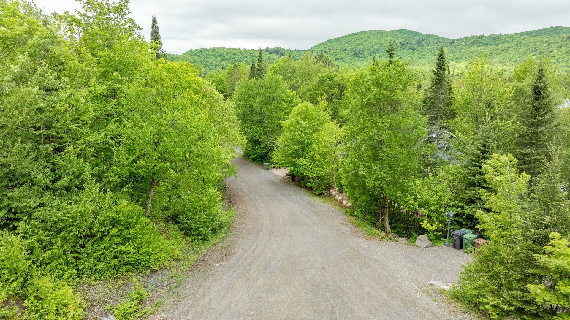












Ch. de la Pointe

,
Lantier,







QC
J0T1V0

