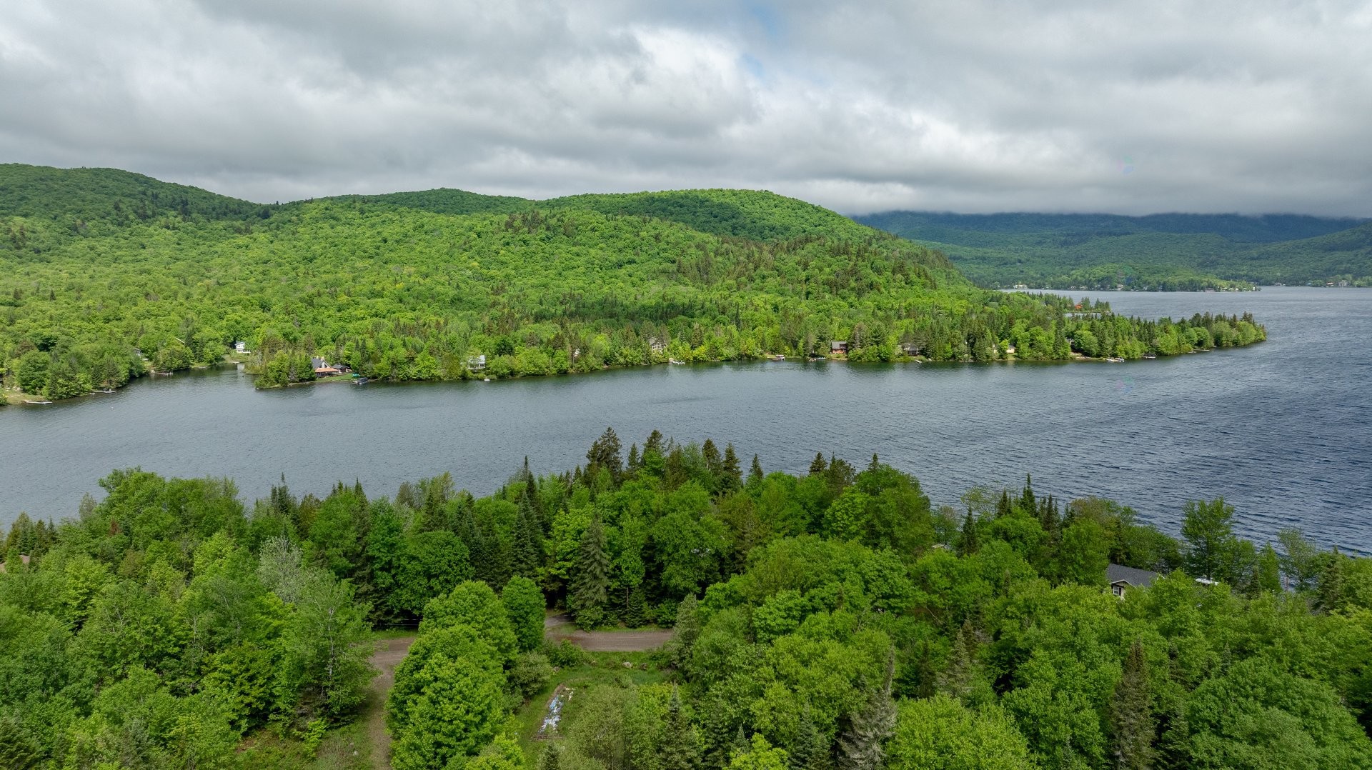 












Ch. de la Pointe

,
Lantier,







QC
J0T1V0

