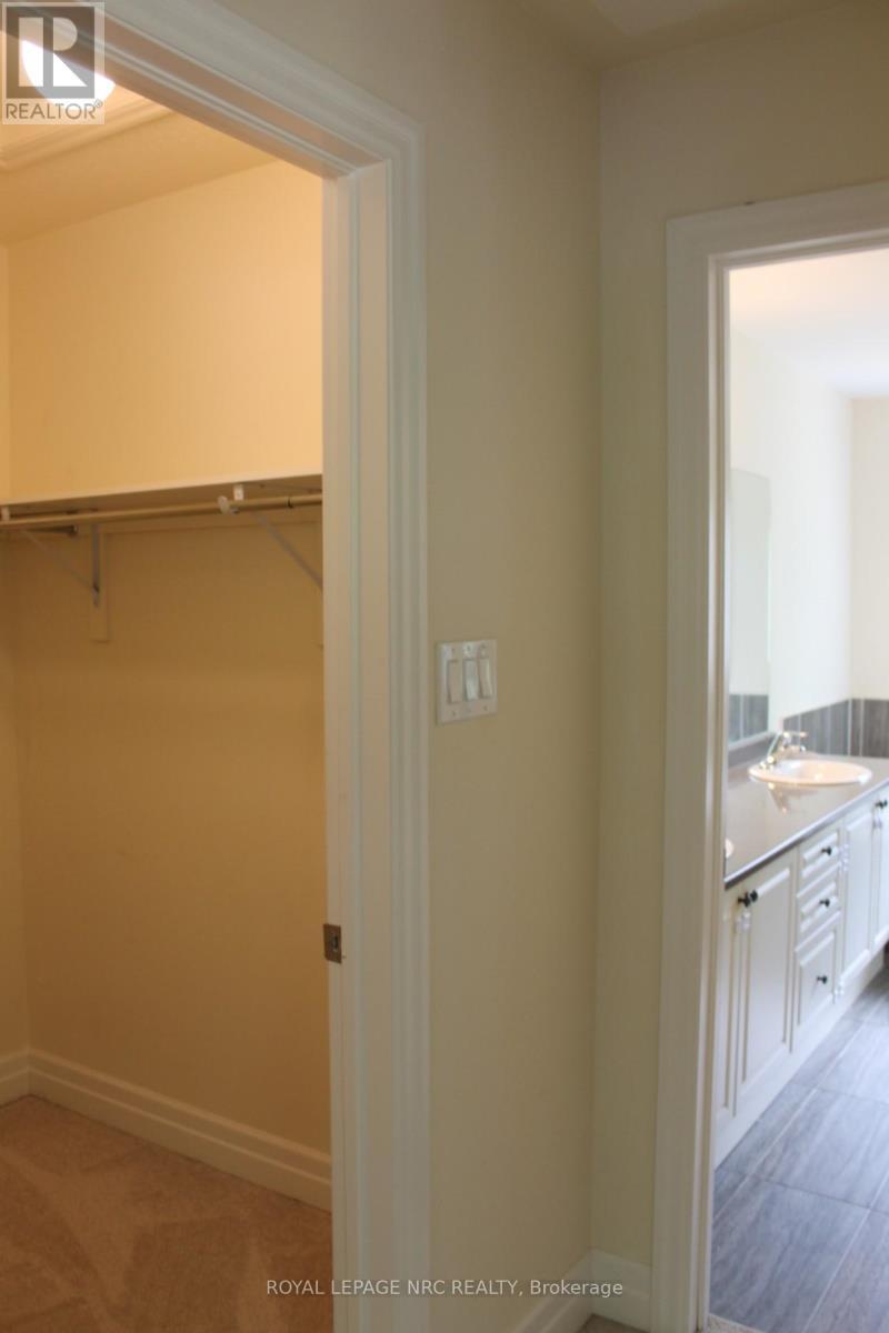 












9397 TALLGRASS AVENUE

,
Niagara Falls (Lyons Creek),




Ontario
L2G0Y2

