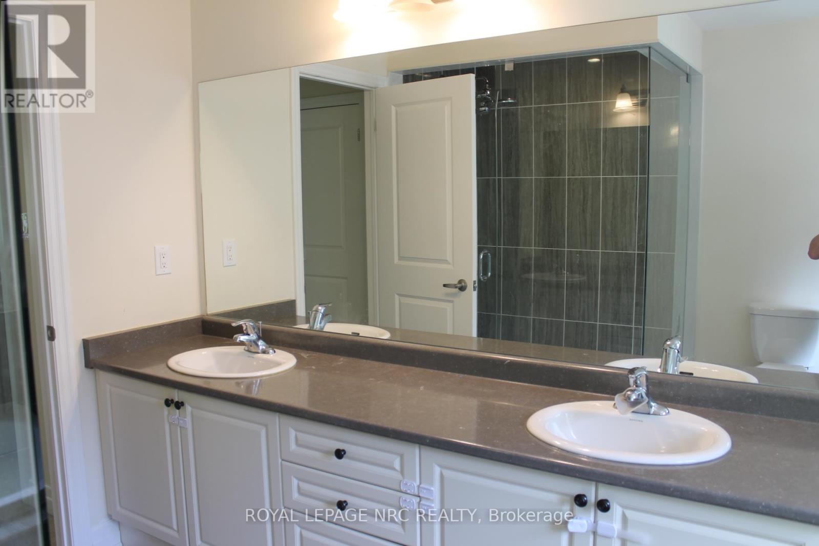 












9397 TALLGRASS AVENUE

,
Niagara Falls (Lyons Creek),




Ontario
L2G0Y2

